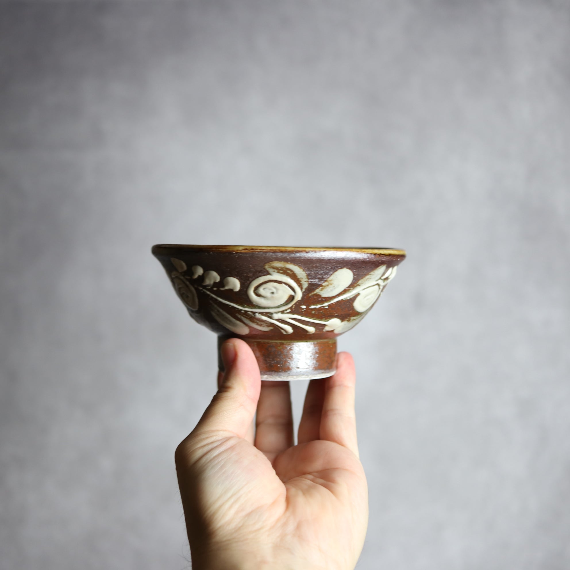 茂生窯 - 4寸マカイ2 イッチン 唐草 やちむん 陶器 茂生窯 - mundasui