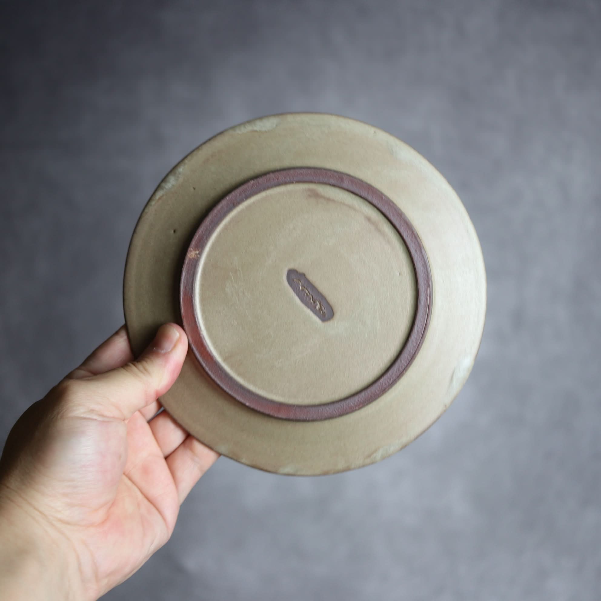 リム5寸プレート1 サンドベージュ 菱形紋 やちむん 陶器 cerca やちむん 陶器.