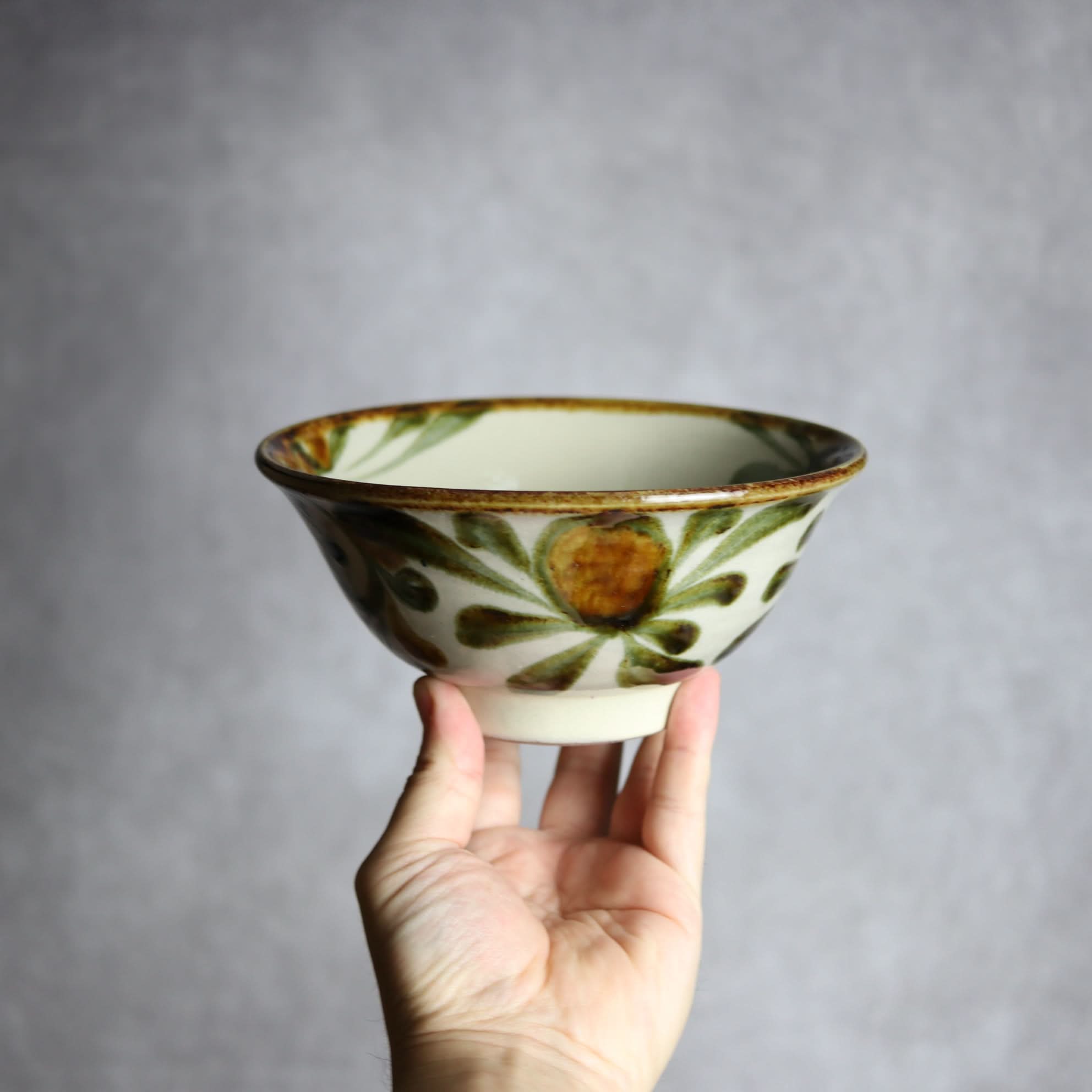 5寸マカイ 黒呉須唐草 やちむん 陶器 陶眞窯 やちむん 陶器.