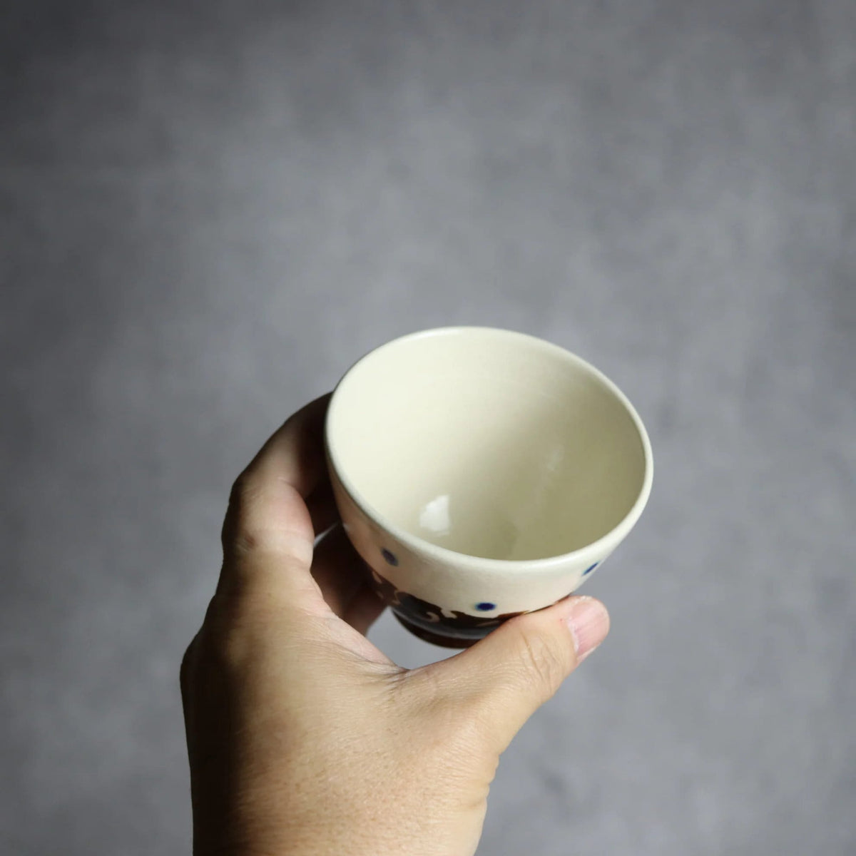 丸湯呑 飴釉 唐草 やちむん 陶器 高江洲陶磁器