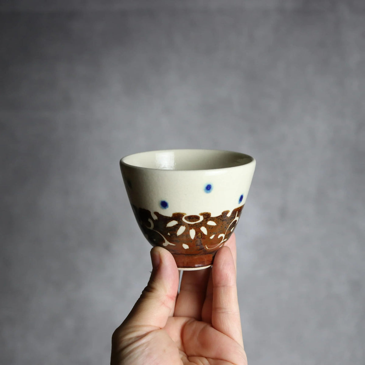 丸湯呑 飴釉 唐草 やちむん 陶器 高江洲陶磁器