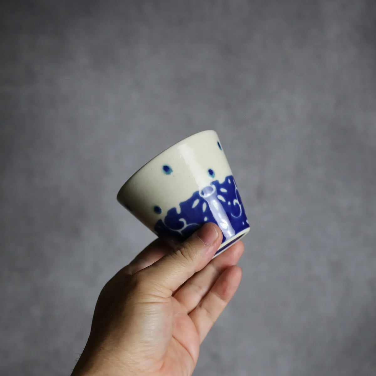 湯呑 呉須釉 唐草 やちむん 陶器 高江洲陶磁器