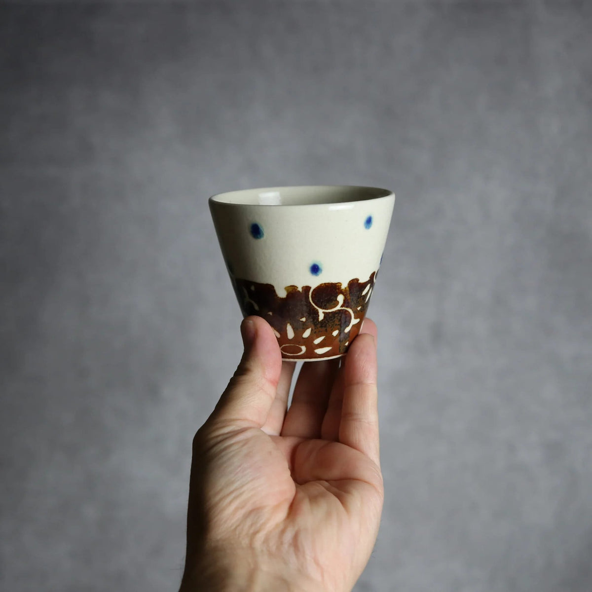 湯呑 飴釉 唐草 やちむん 陶器 高江洲陶磁器