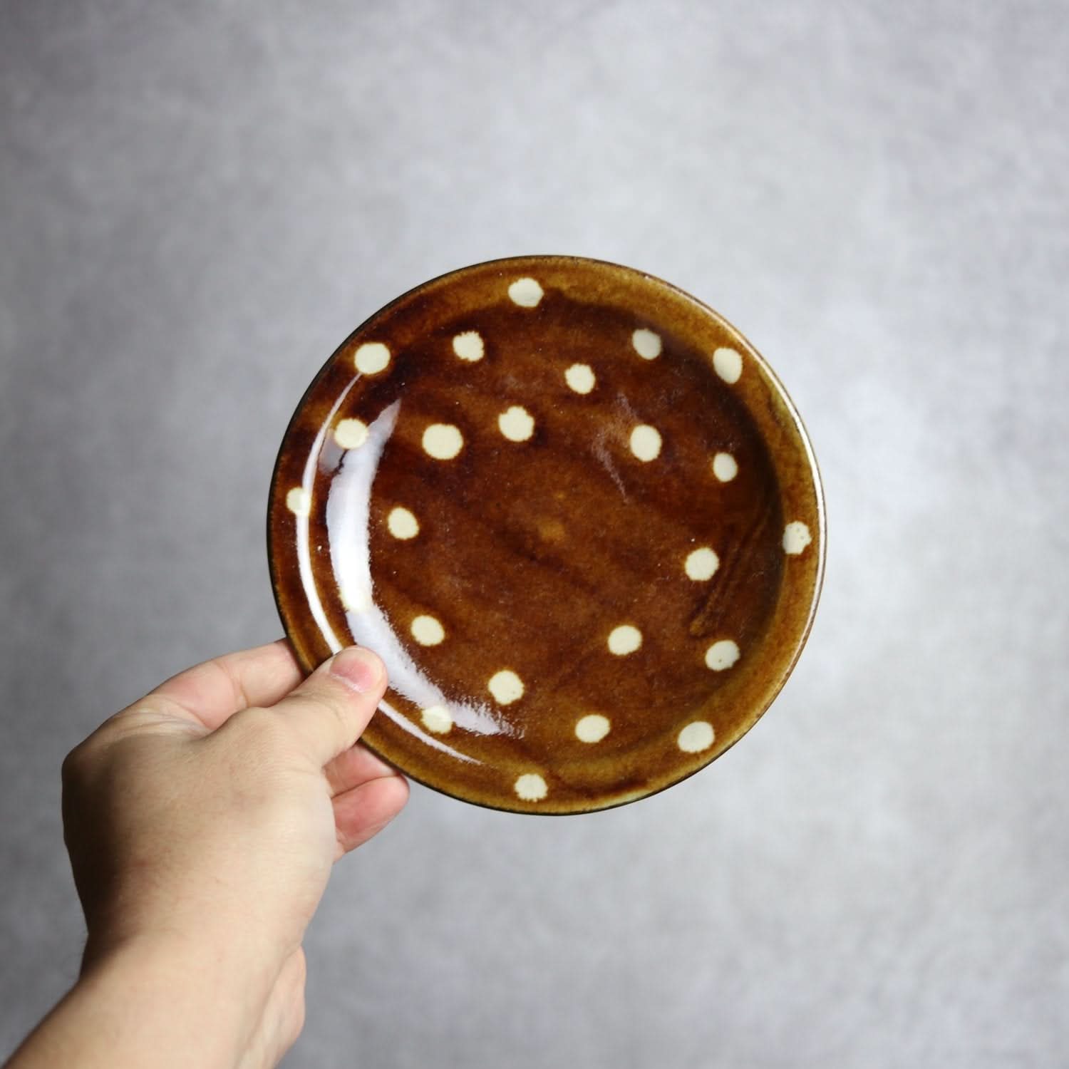 5寸皿 飴釉 蝋抜 点打 やちむん 陶器 真南風工房 やちむん 陶器.