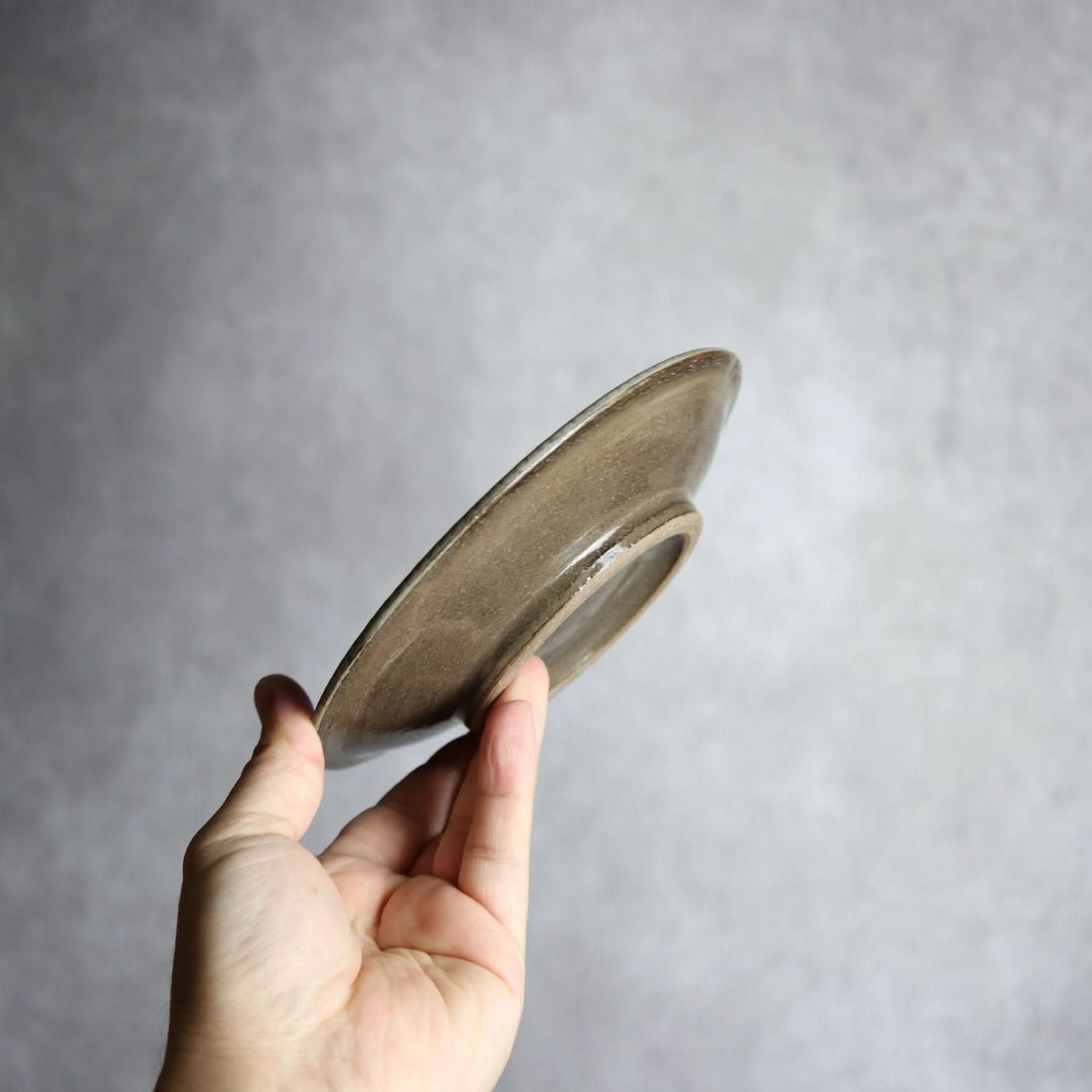 5寸皿 線彫唐草 やちむん 陶器 真南風工房 やちむん 陶器.