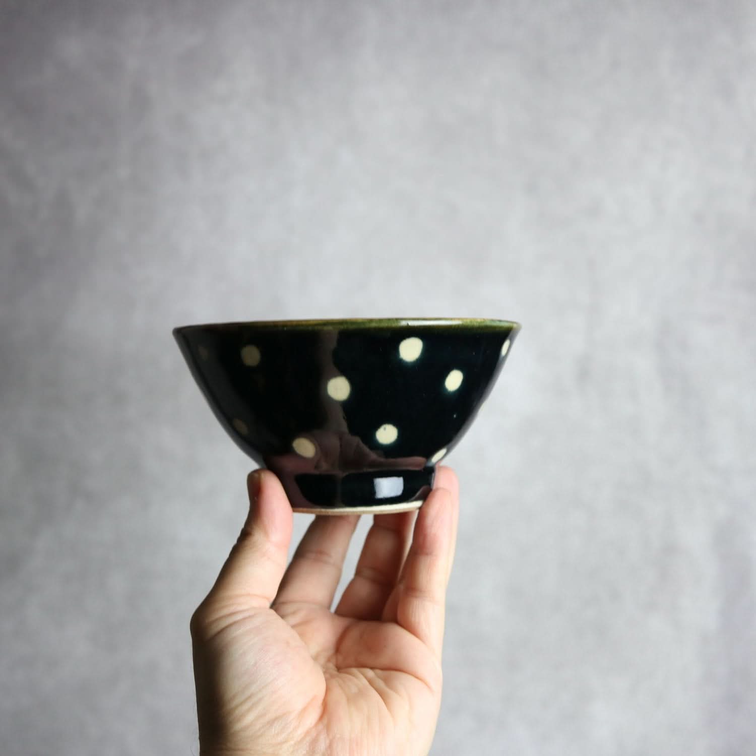 4寸マカイ 呉須釉 蝋抜 点打 やちむん 陶器 真南風工房 やちむん 陶器.