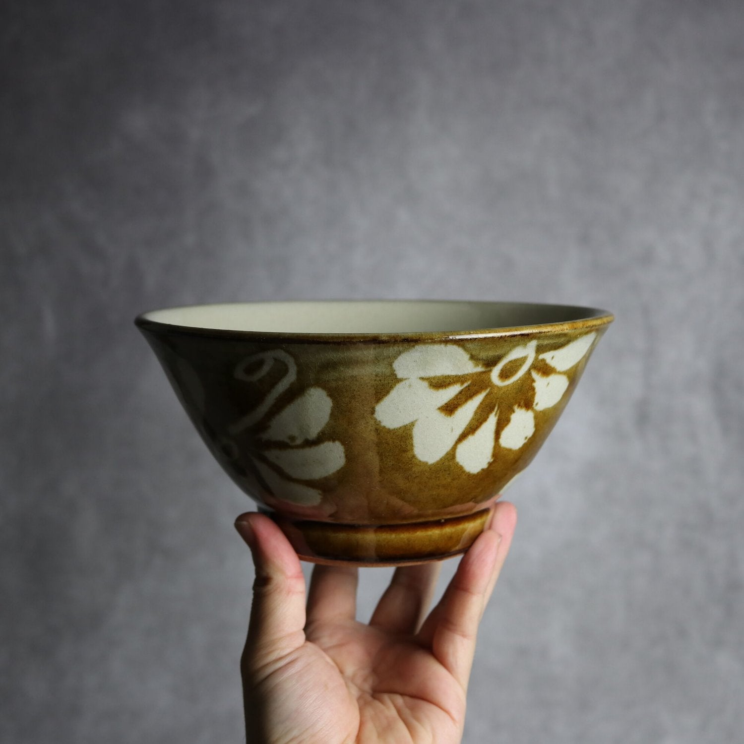 飴釉・蝋抜 菊紋唐草 6寸マカイ