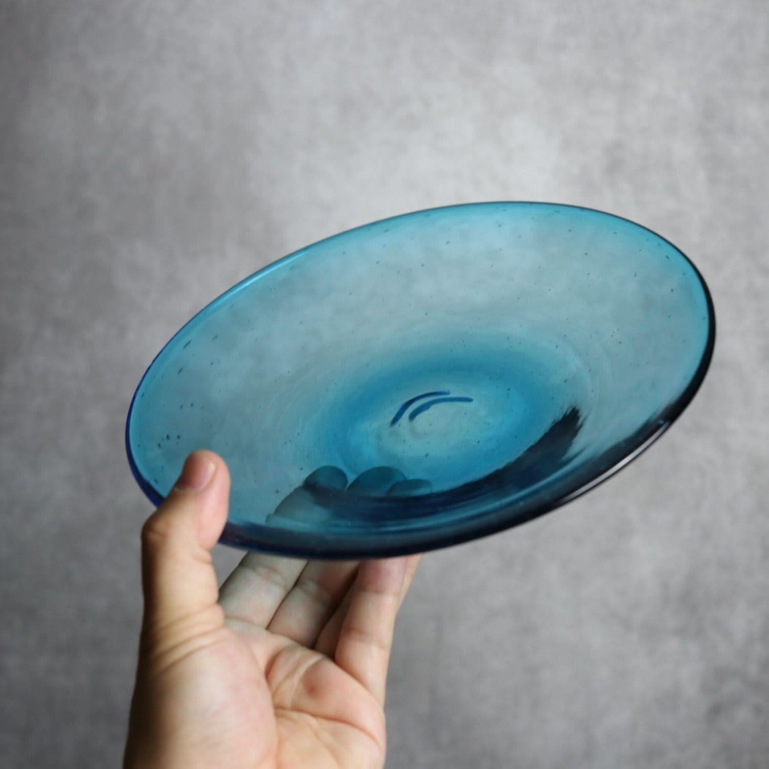 気泡皿 Mサイズ 水色 琉球ガラス ガラス工房清天 琉球ガラス.