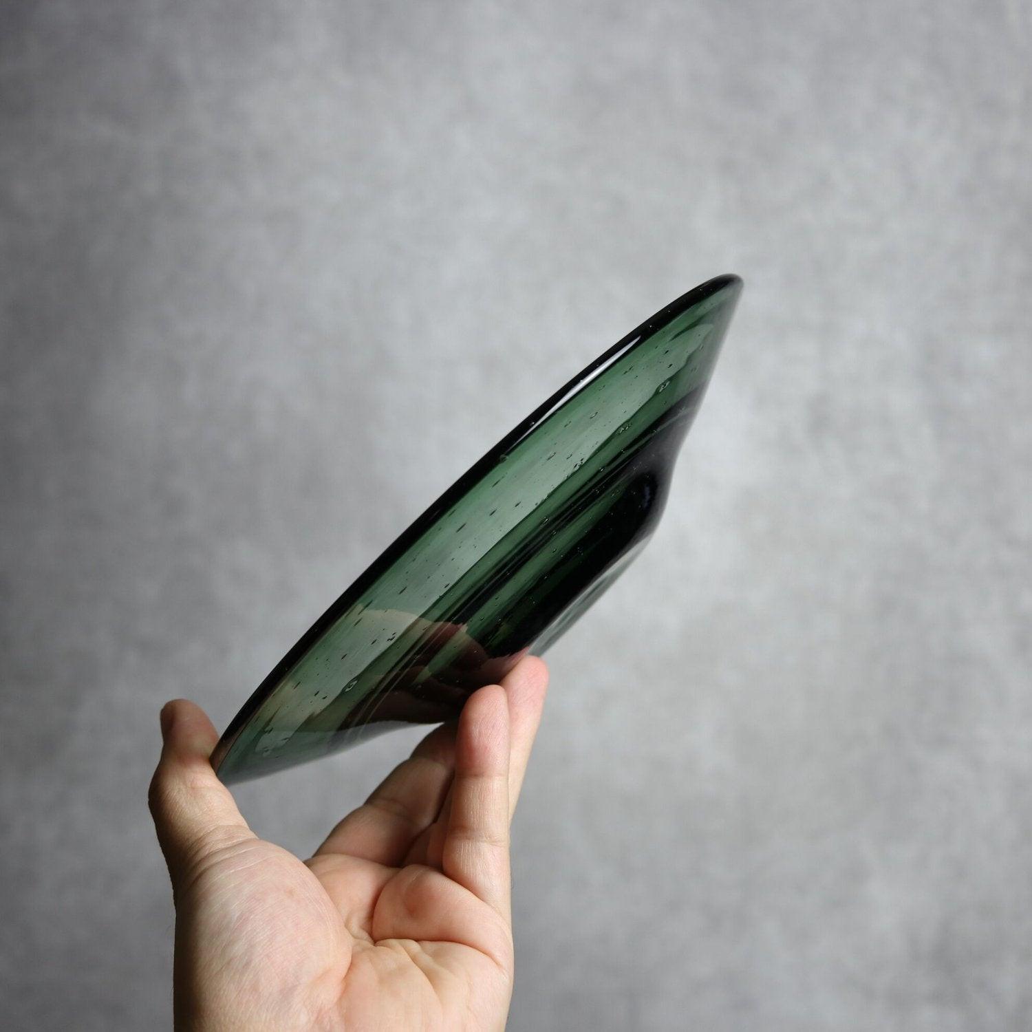 気泡皿 Mサイズ グリーン 琉球ガラス ガラス工房清天 琉球ガラス.