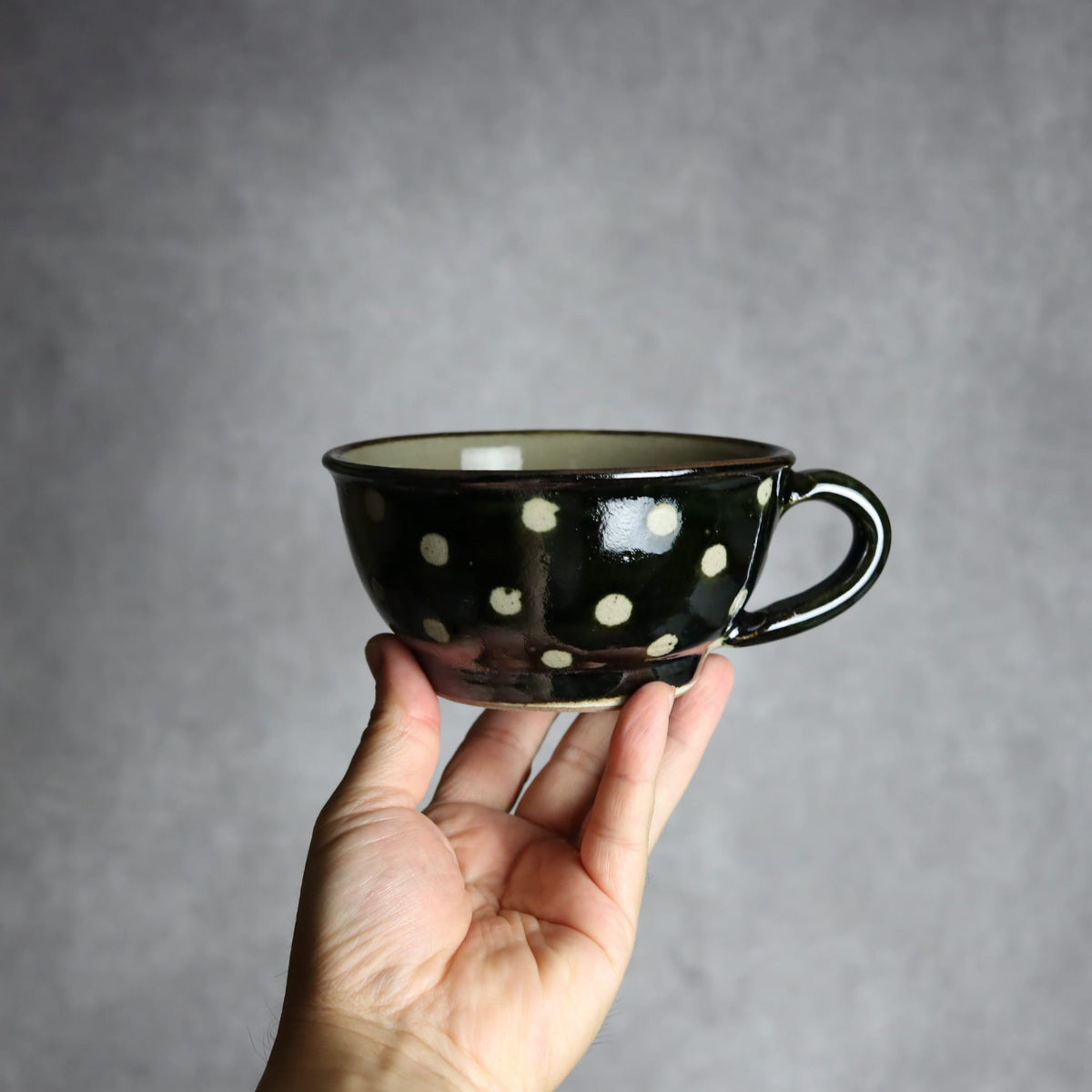 スープカップ 呉須釉 蝋抜 点打 やちむん 陶器 真南風工房