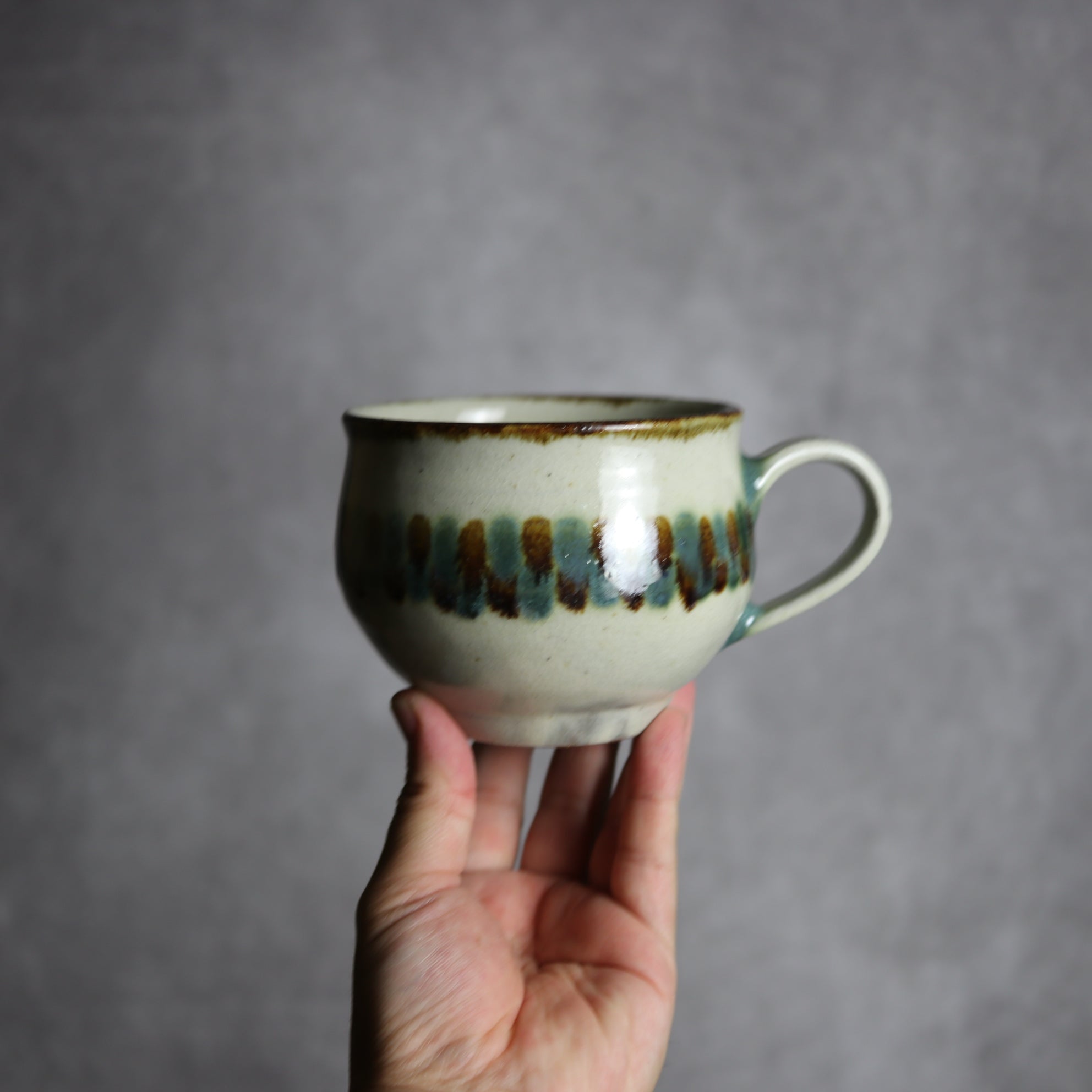 スープカップ1  三彩 点打 やちむん 陶器 やちむん工房 mug