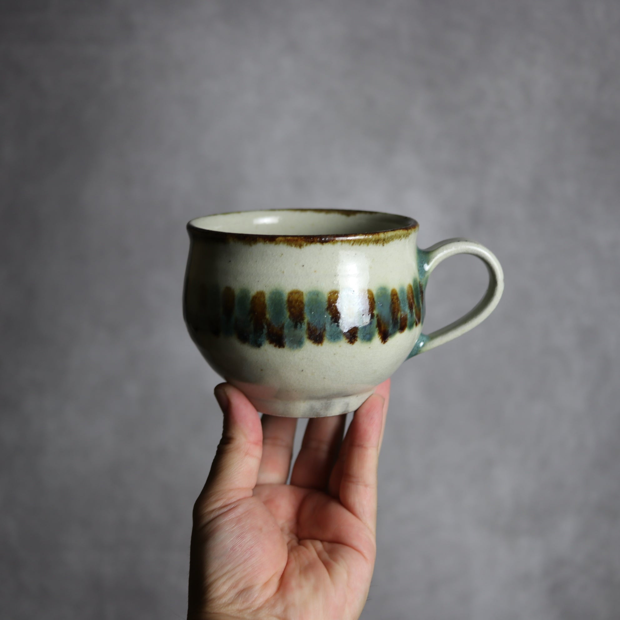 スープカップ1  三彩 点打 やちむん 陶器 やちむん工房 mug