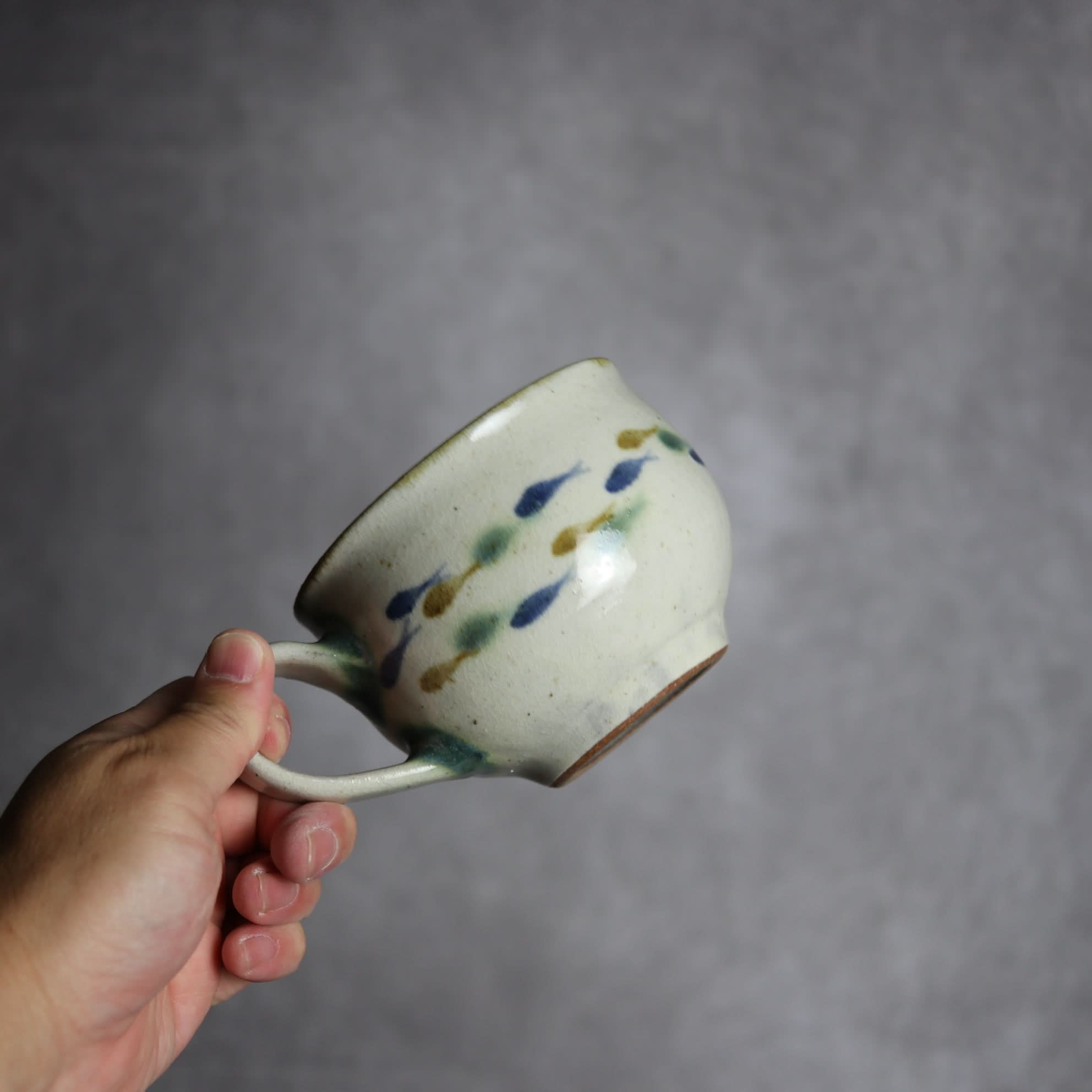 スープカップ1 三彩 魚 やちむん 陶器 やちむん工房 mug｜やちむん工房