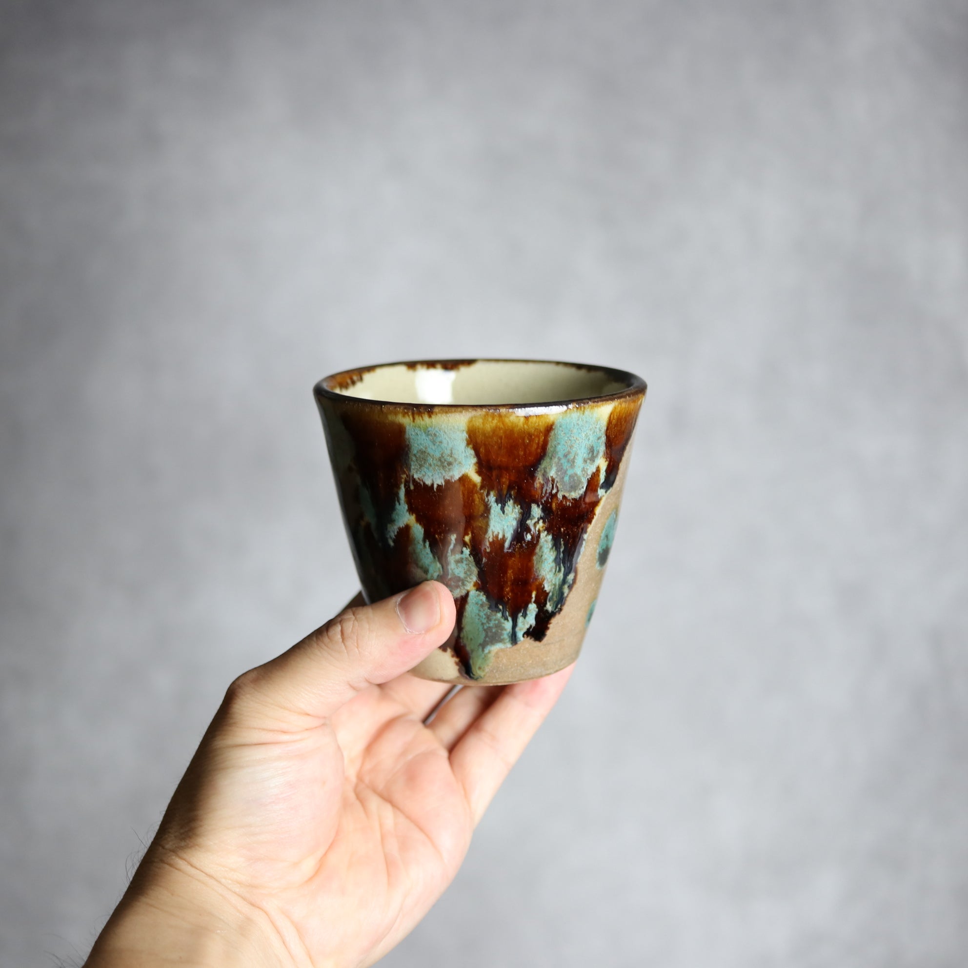 フリーカップ1 三彩紋 やちむん 陶器 エドメ陶房