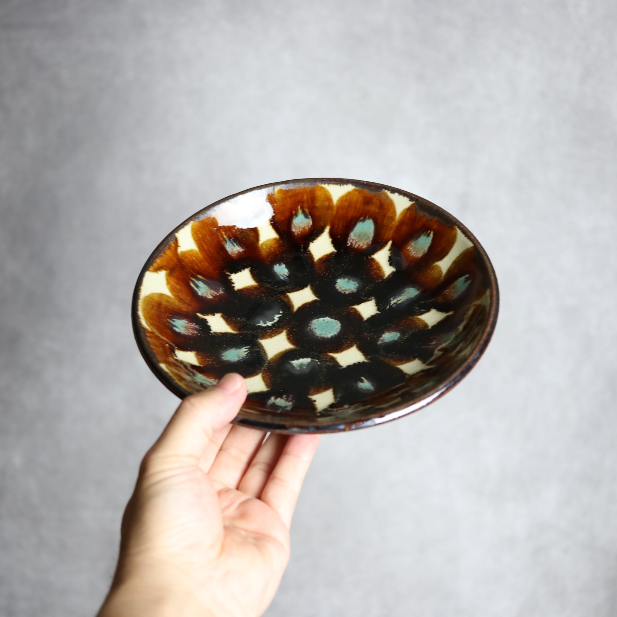 エドメ陶房 - 19センチ皿1 茶丸紋 やちむん 陶器 エドメ陶房 - mundasui