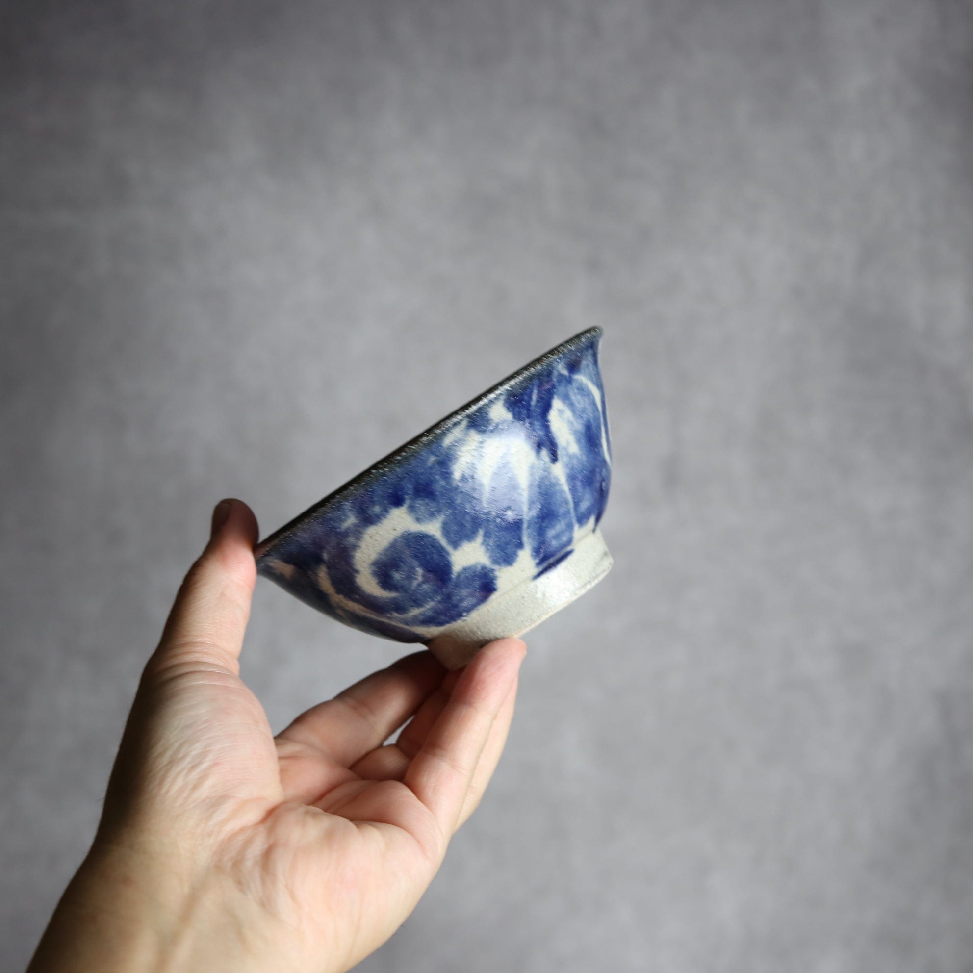 4寸マカイ1 呉須釉 唐草 やちむん 陶器 榮一工房
