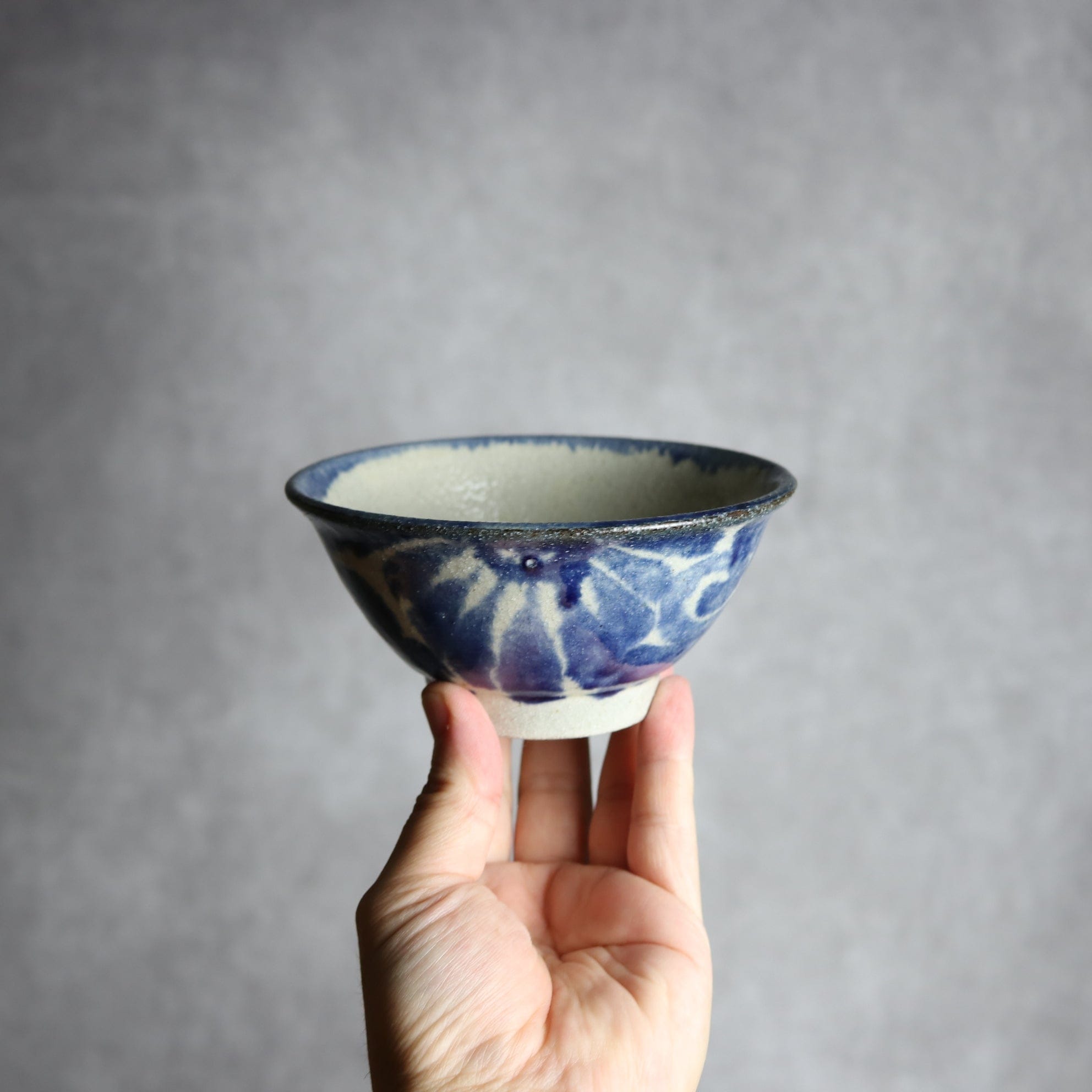 4寸マカイ1 呉須釉 唐草 やちむん 陶器 榮一工房