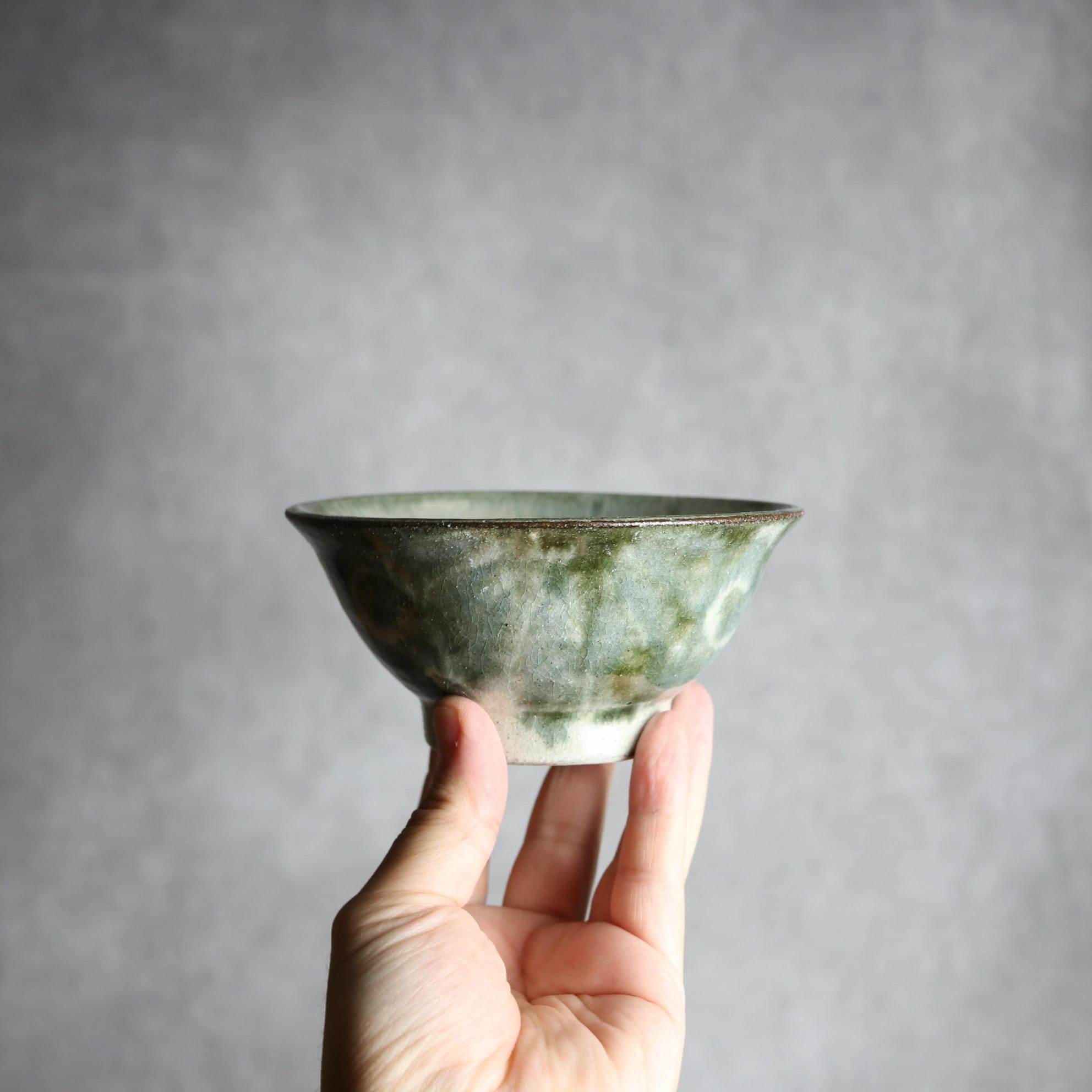 4寸マカイ2 黒呉須釉 唐草 やちむん 陶器 榮一工房