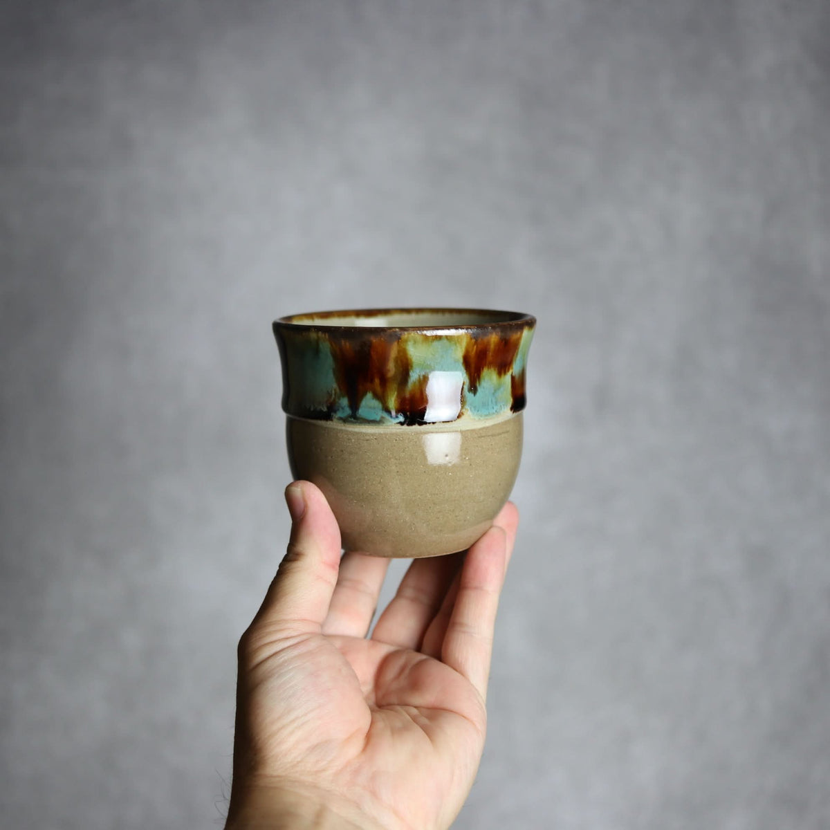 丸フリーカップ1 三彩 やちむん 陶器 エドメ陶房 やちむん 陶器.
