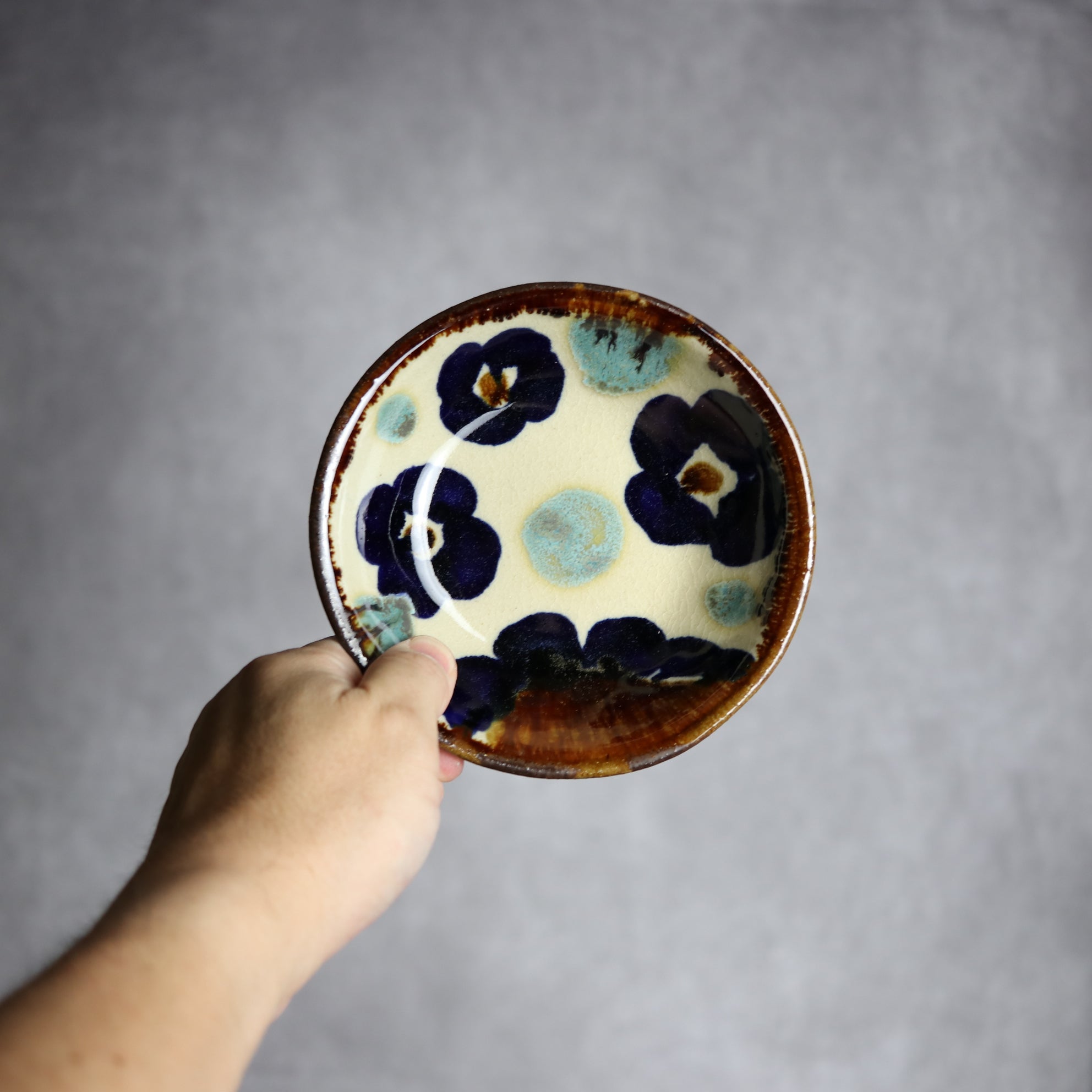 小鉢1 花紋 やちむん 陶器 エドメ陶房
