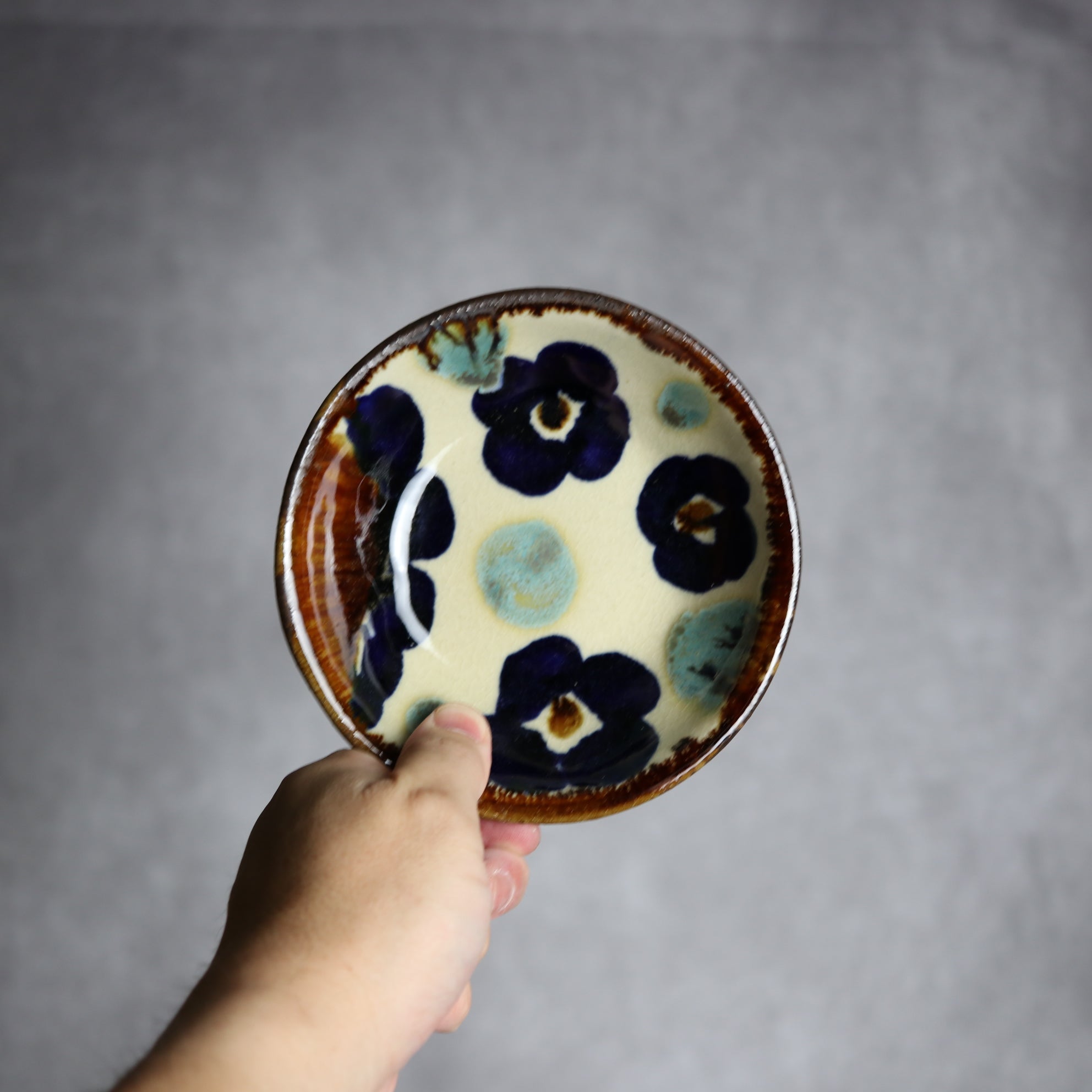 小鉢1 花紋 やちむん 陶器 エドメ陶房