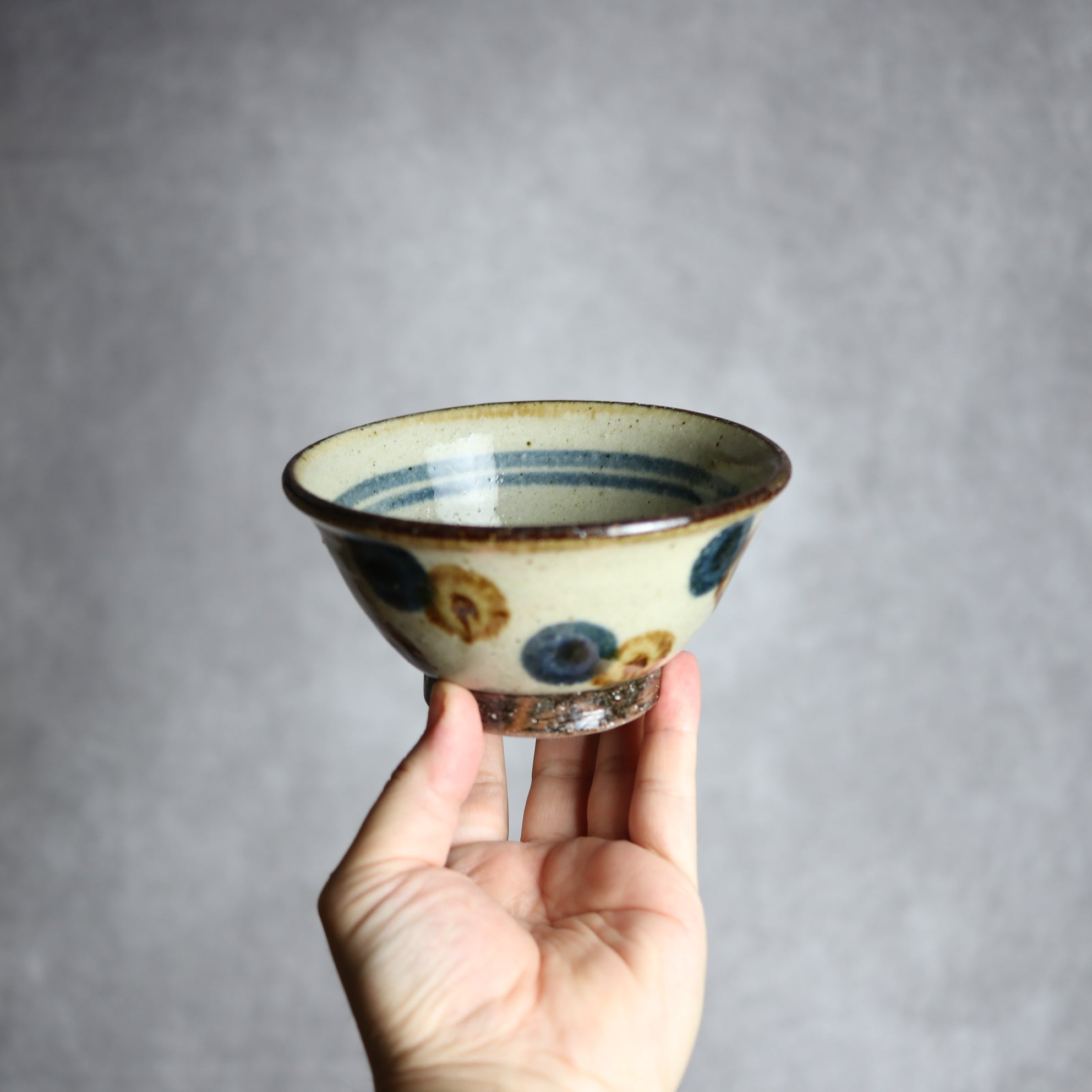 4寸マカイ 紺 茶ドット やちむん 陶器 陶芸こまがた