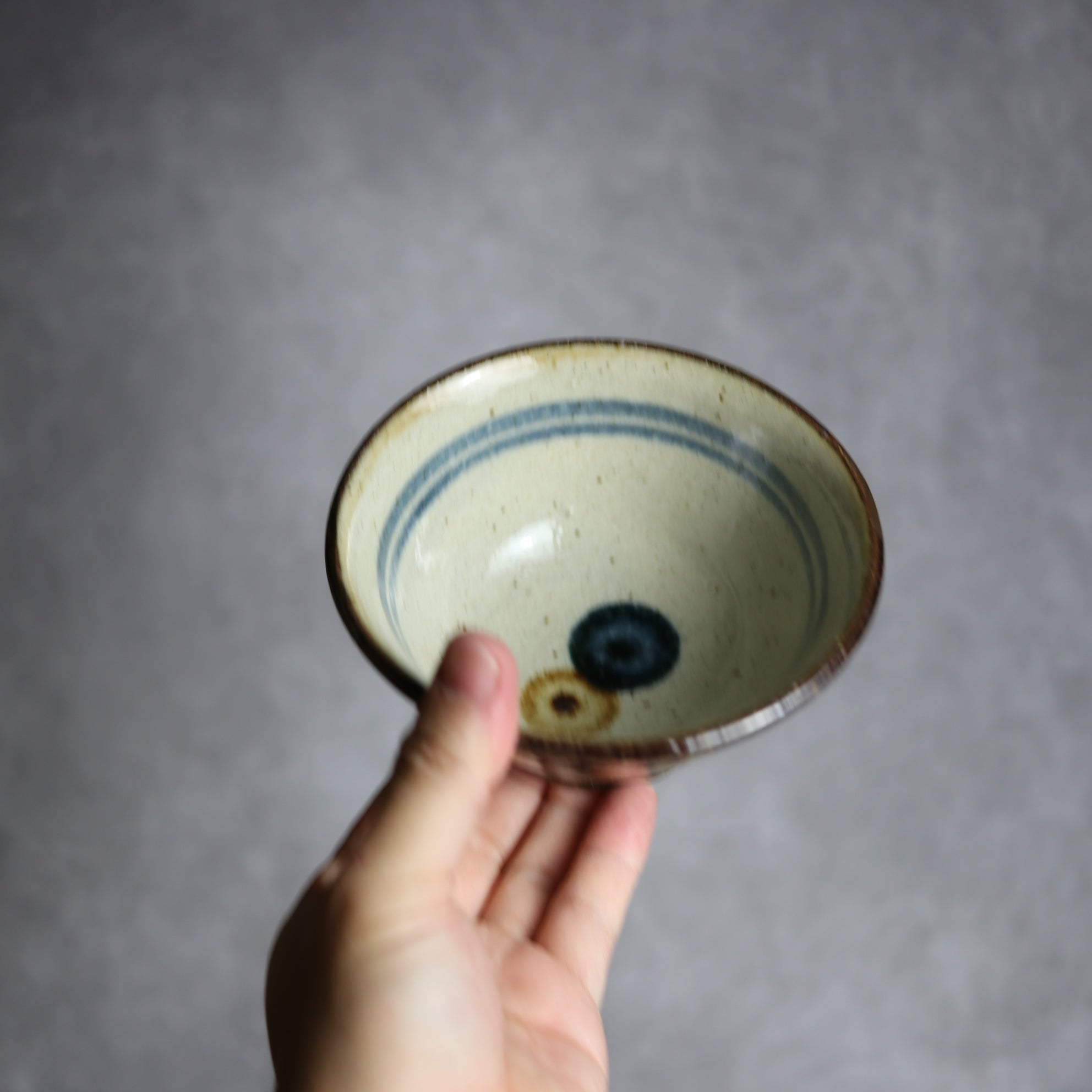 4寸マカイ 紺 茶ドット やちむん 陶器 陶芸こまがた