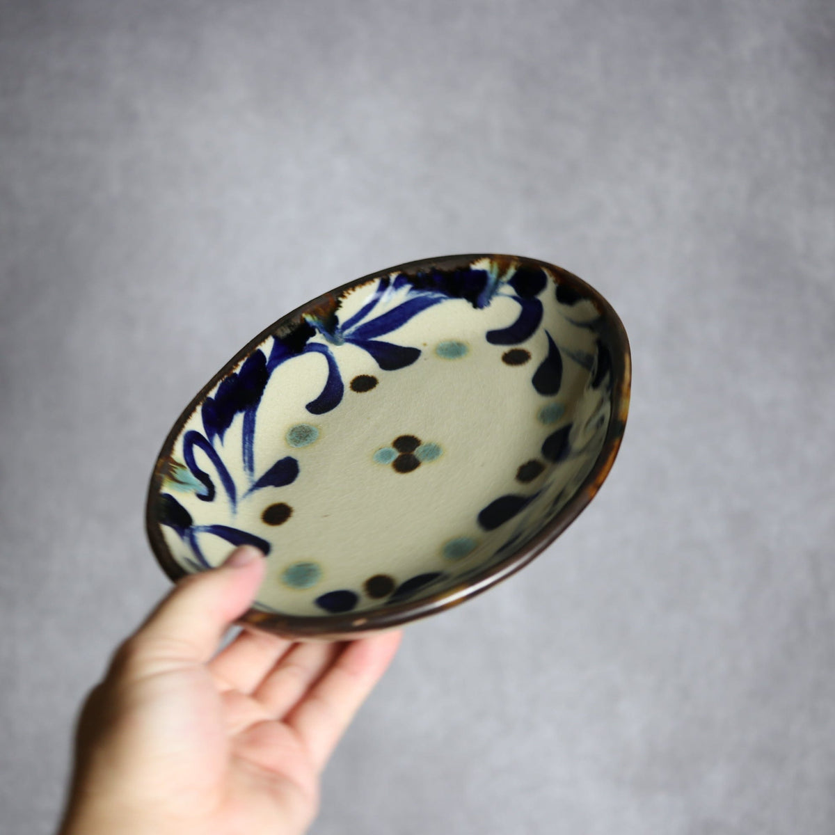 オーバル皿1 唐草紋 やちむん 陶器 エドメ陶房 やちむん 陶器.