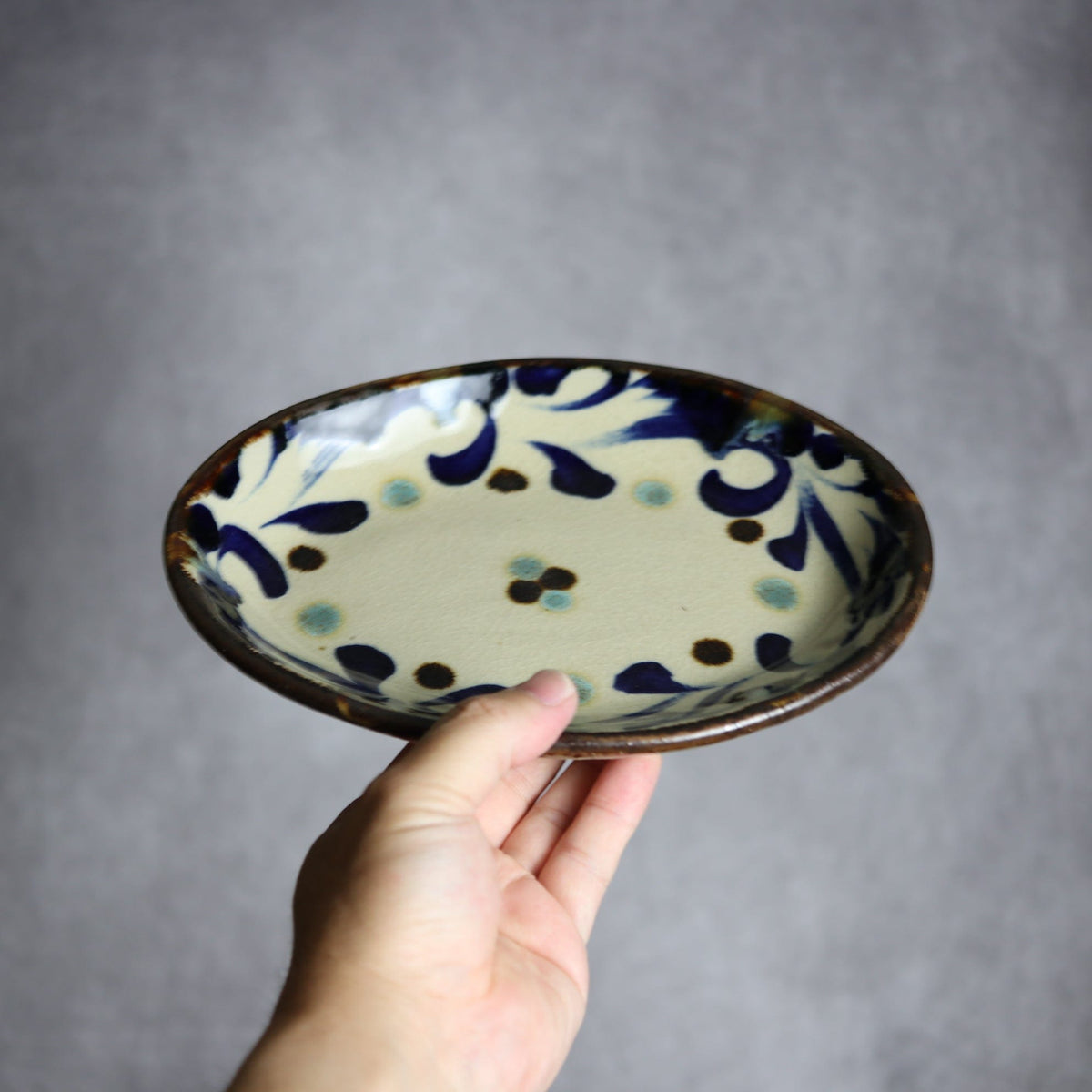オーバル皿1 唐草紋 やちむん 陶器 エドメ陶房 やちむん 陶器.