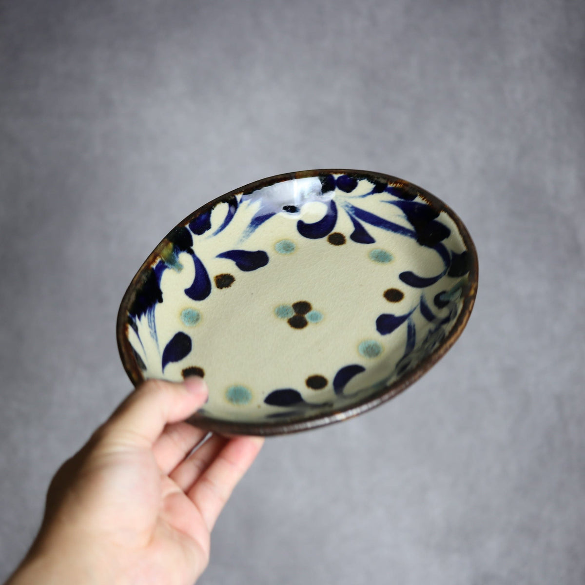 オーバル皿1 唐草紋 やちむん 陶器 エドメ陶房 やちむん 陶器.