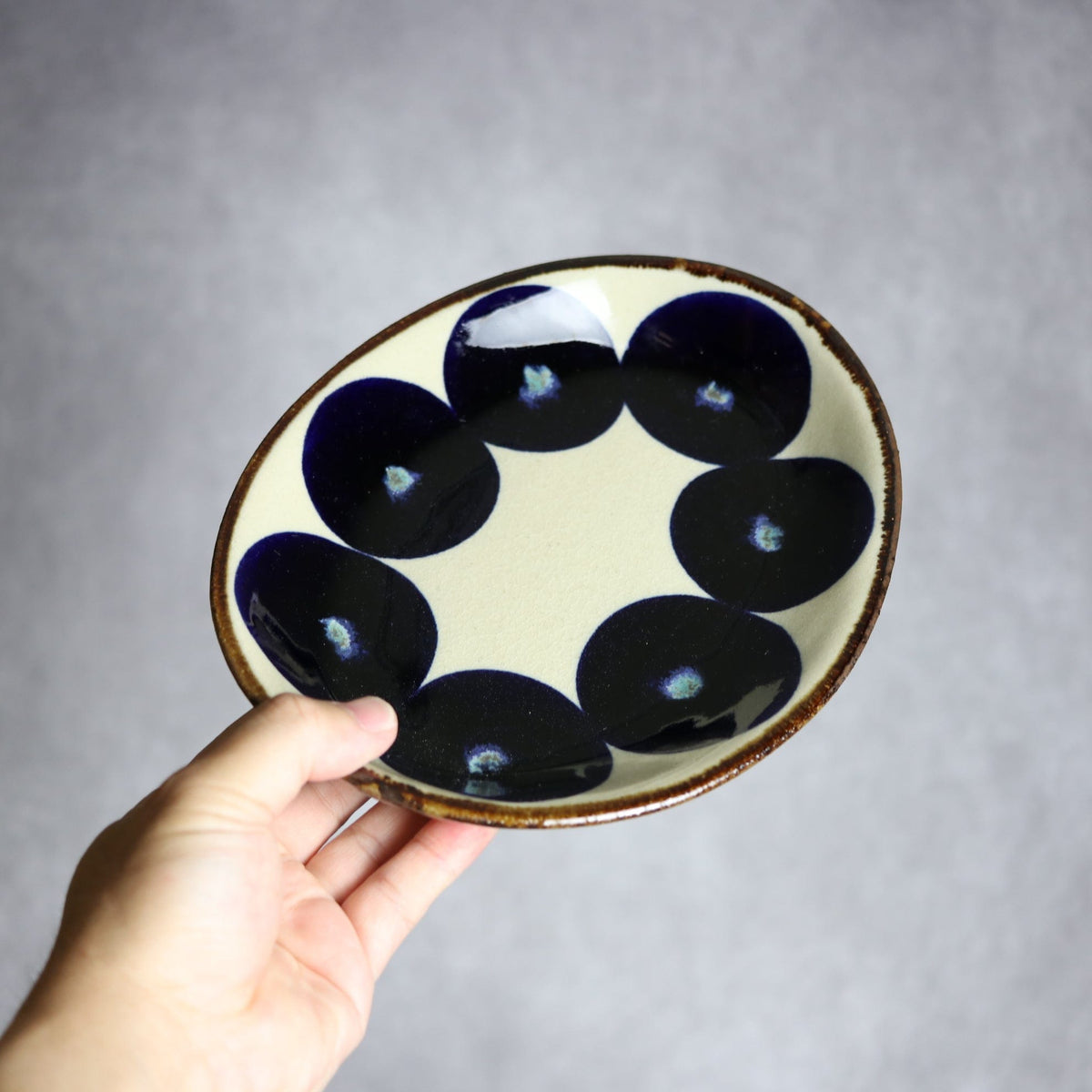 オーバル皿1 青丸紋 やちむん 陶器 エドメ陶房 やちむん 陶器.