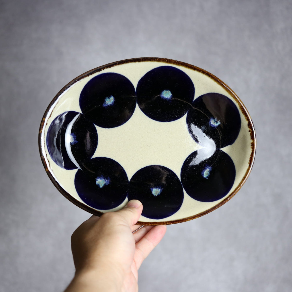 オーバル皿1 青丸紋 やちむん 陶器 エドメ陶房 やちむん 陶器.