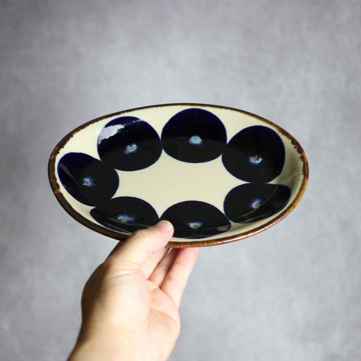オーバル皿1 青丸紋 やちむん 陶器 エドメ陶房 やちむん 陶器.