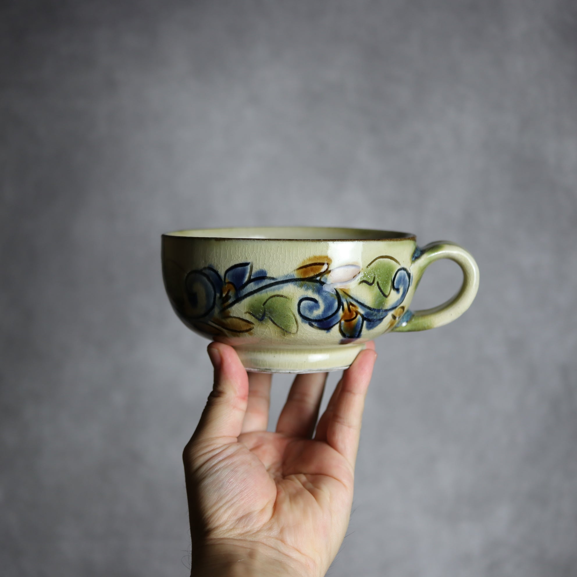 茂生窯 - スープマグ1 三彩 線彫 唐草 やちむん 陶器 茂生窯 - mundasui