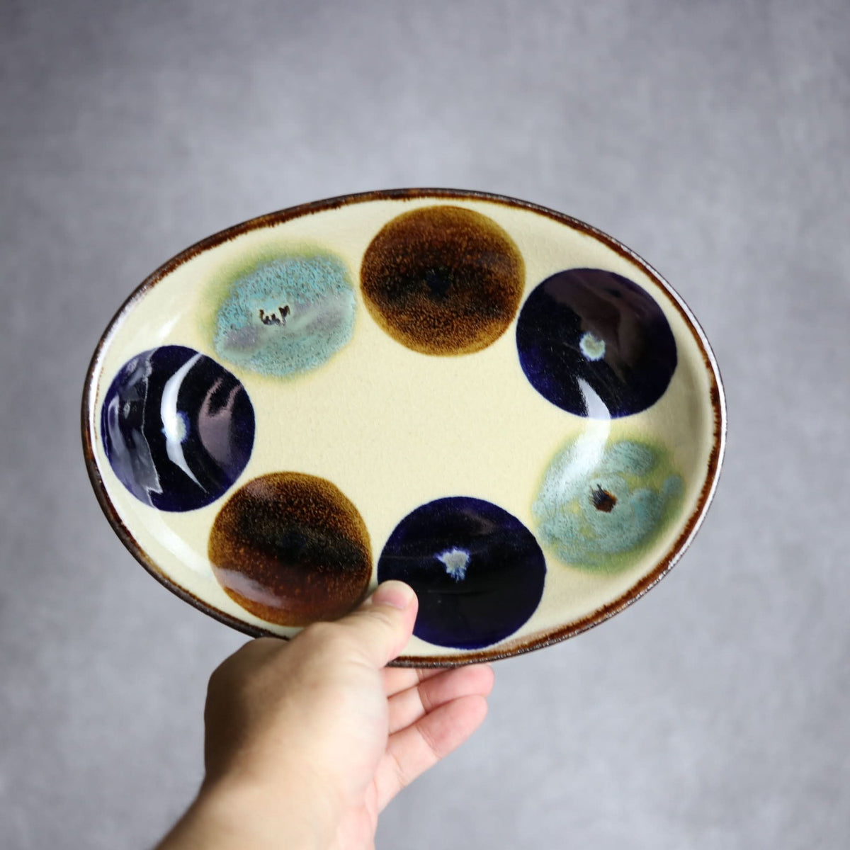 オーバル皿1 三彩丸紋 やちむん 陶器 エドメ陶房 やちむん 陶器.