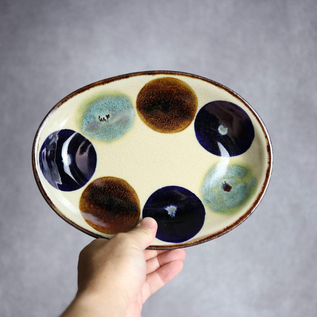 オーバル皿1 三彩丸紋 やちむん 陶器 エドメ陶房 やちむん 陶器.