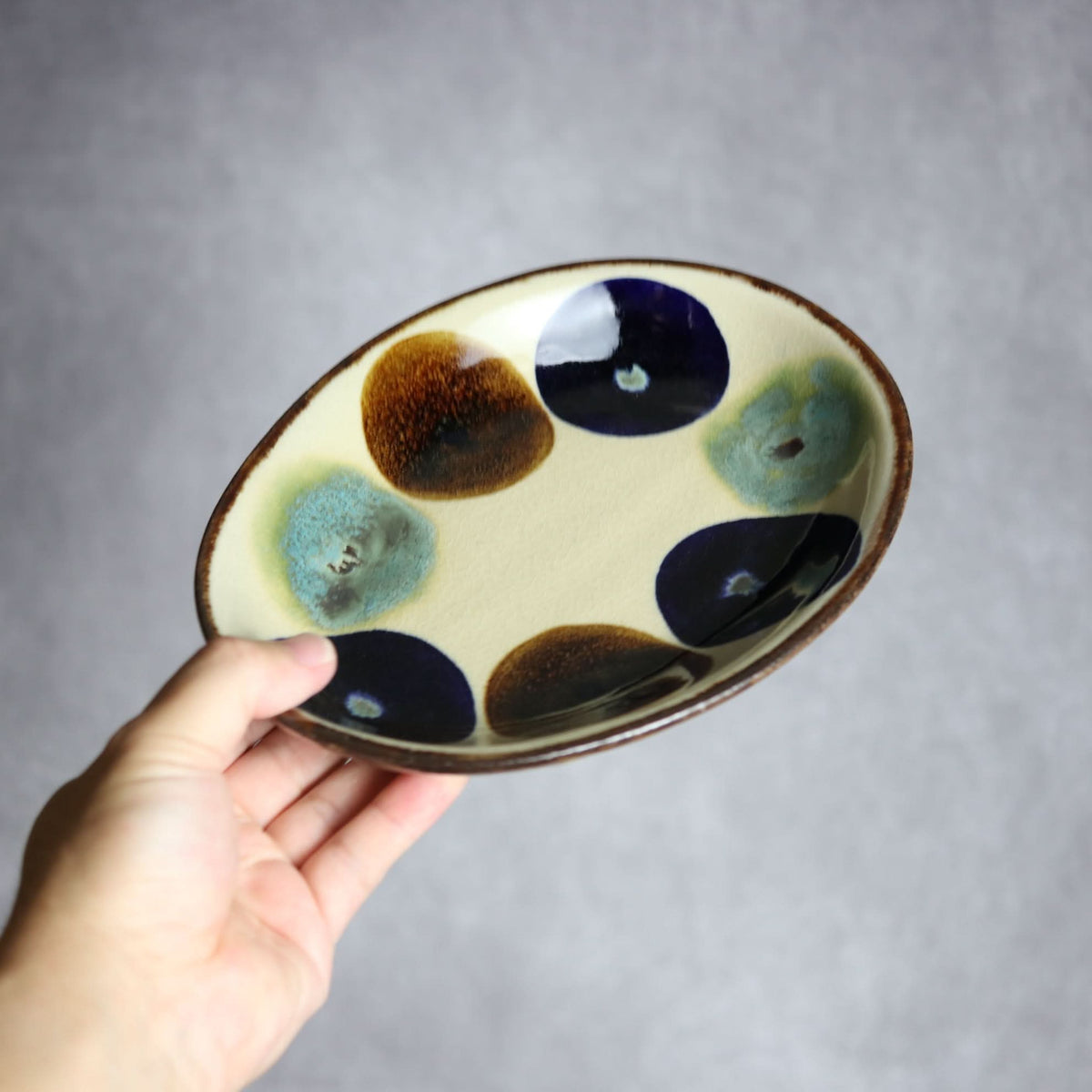 オーバル皿1 三彩丸紋 やちむん 陶器 エドメ陶房 やちむん 陶器.