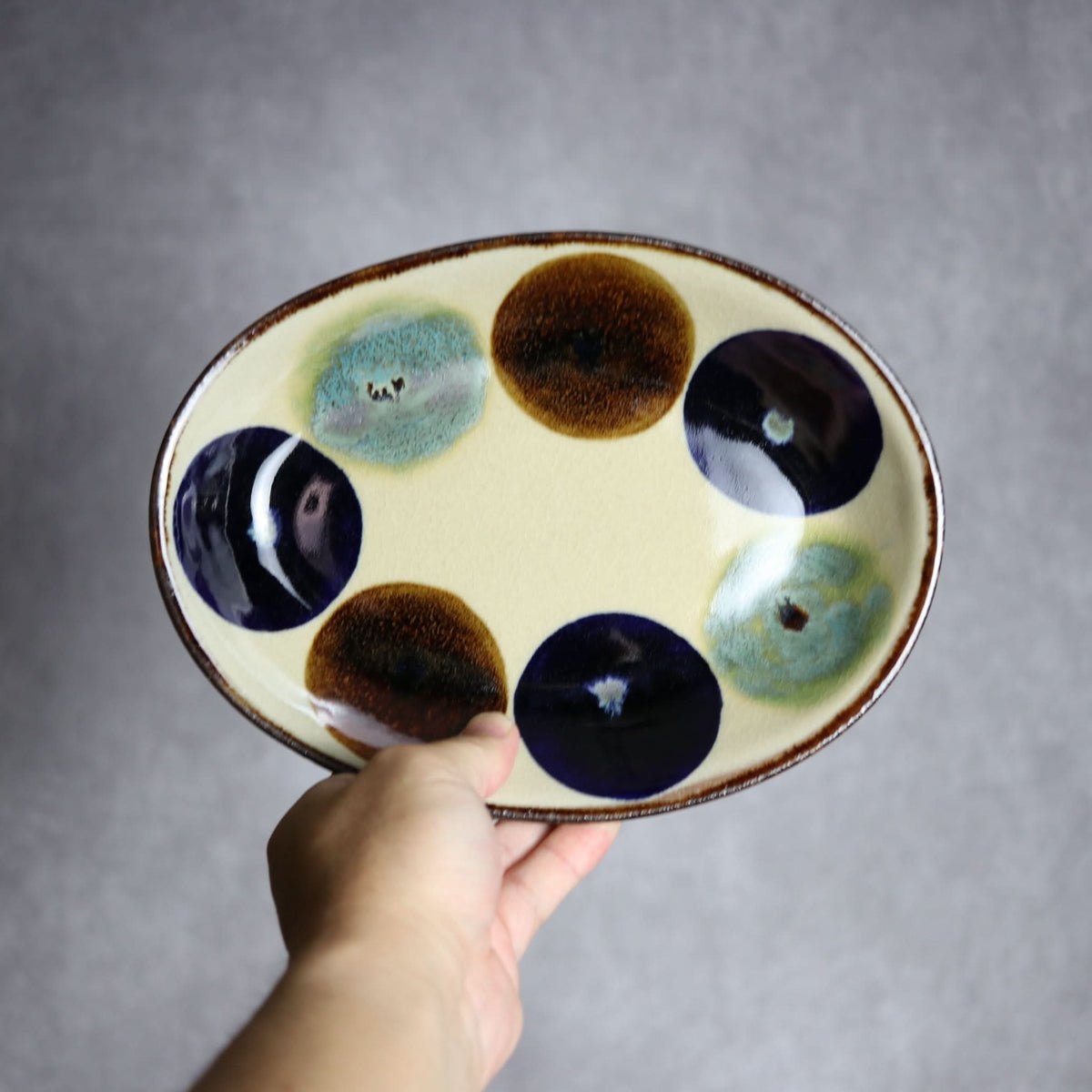 オーバル皿1 三彩丸紋 やちむん 陶器 エドメ陶房 やちむん 陶器.