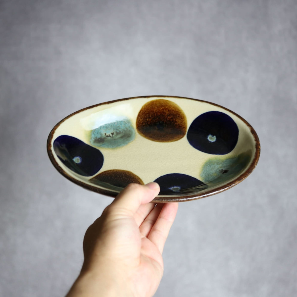 オーバル皿1 三彩丸紋 やちむん 陶器 エドメ陶房 やちむん 陶器.