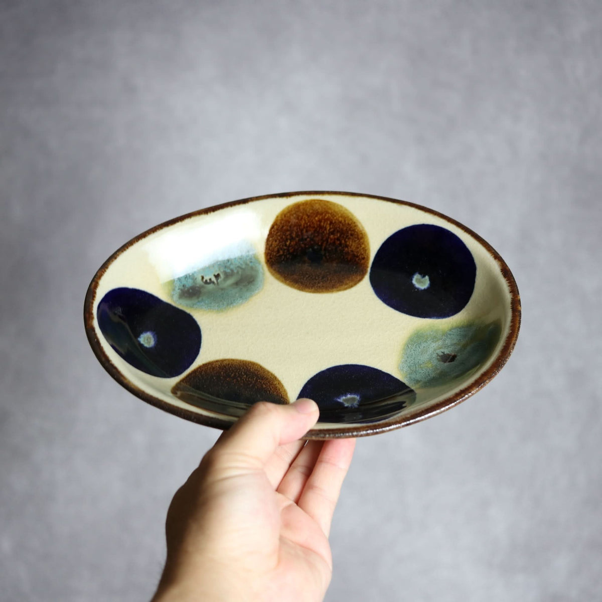 オーバル皿1 三彩丸紋 やちむん 陶器 エドメ陶房 やちむん 陶器.