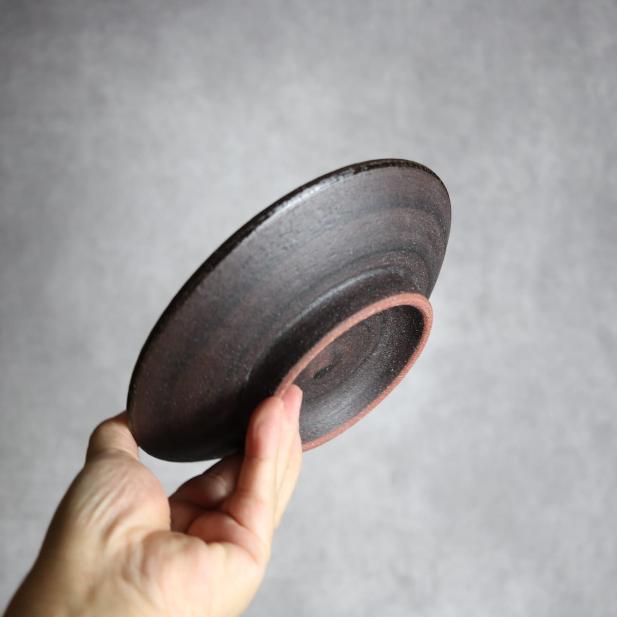 6寸皿1 黒シリーズ やちむん 陶器 sui