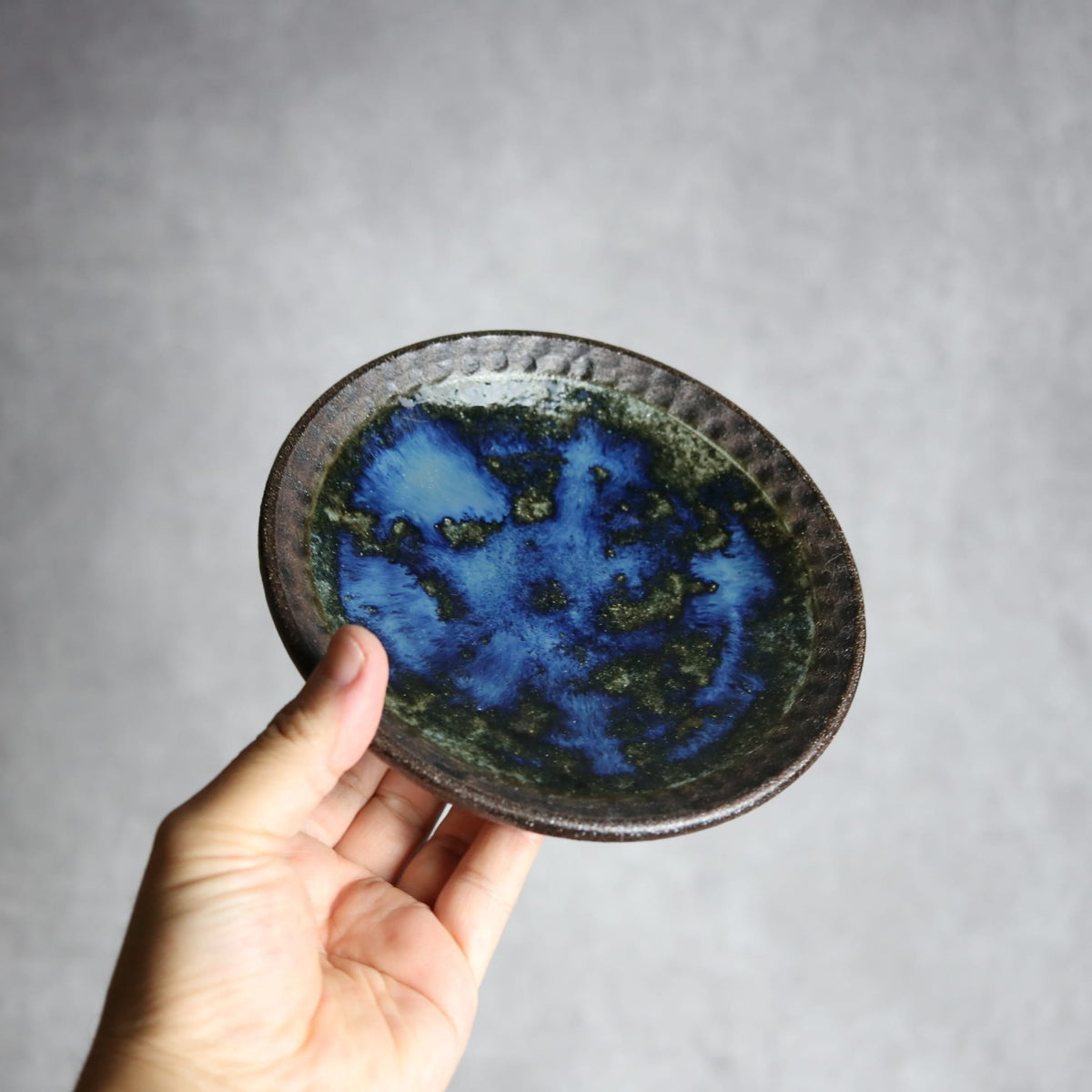 5寸皿1 孔雀 やちむん 陶器 sui