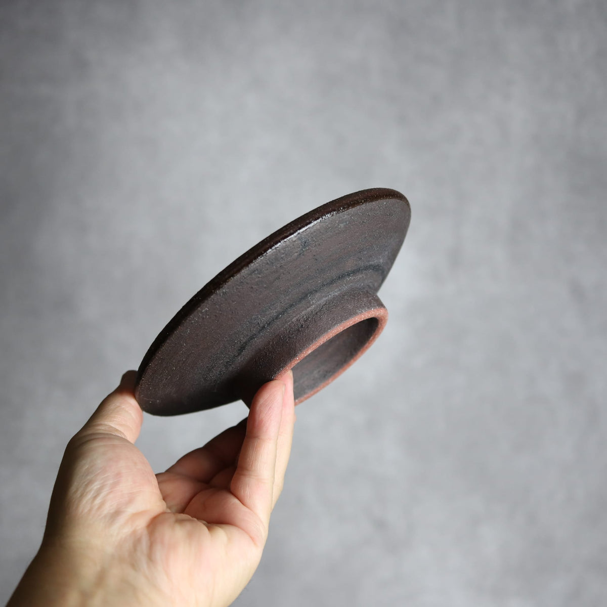 5寸皿1 黒シリーズ やちむん 陶器 sui