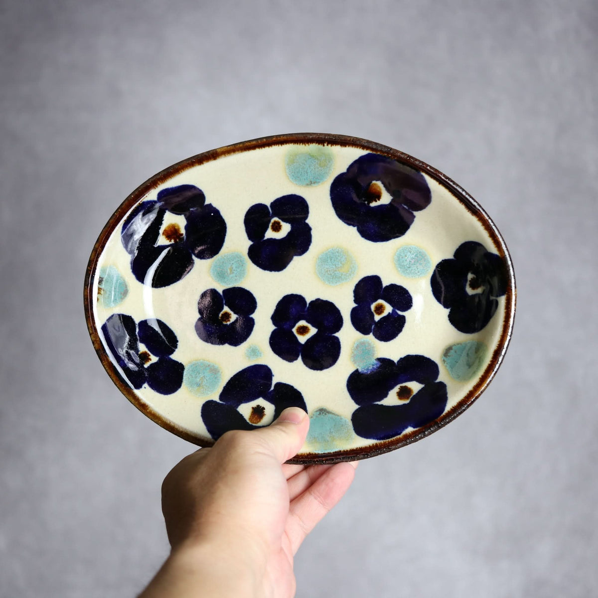オーバル皿1 花紋 やちむん 陶器 エドメ陶房 やちむん 陶器.