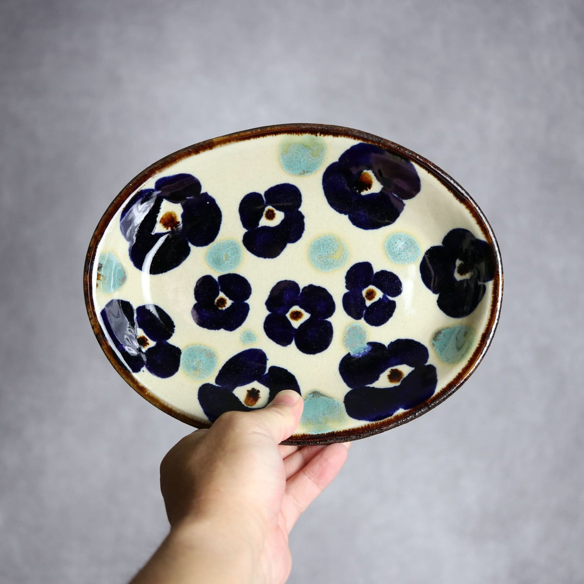 オーバル皿1 花紋 やちむん 陶器 エドメ陶房 やちむん 陶器.