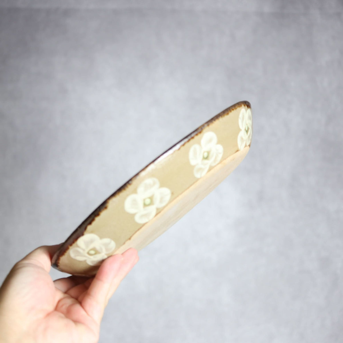 オーバル皿1 花紋 やちむん 陶器 エドメ陶房 やちむん 陶器.