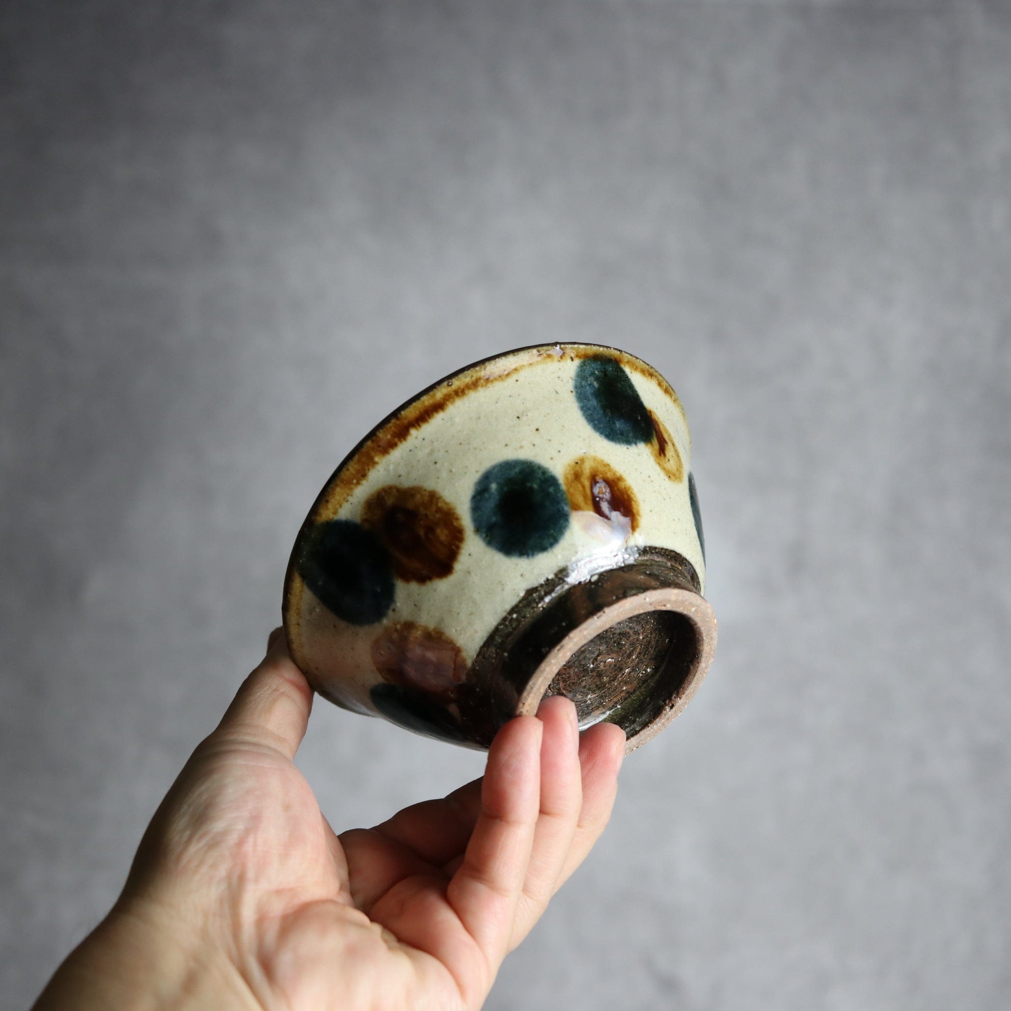 4寸マカイ 紺 茶ドット やちむん 陶器 陶芸こまがた