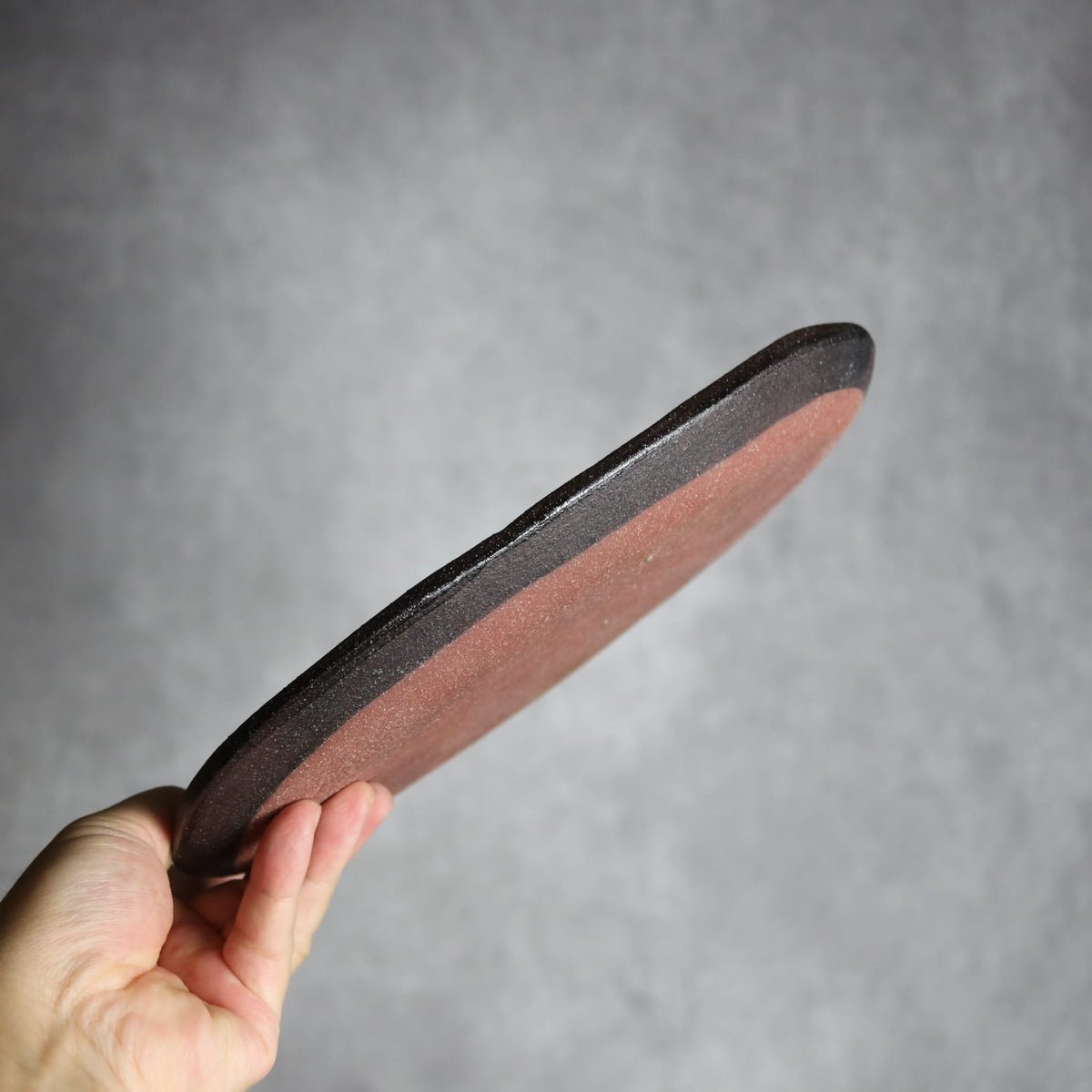 オーバルリム皿1 孔雀 やちむん 陶器 sui