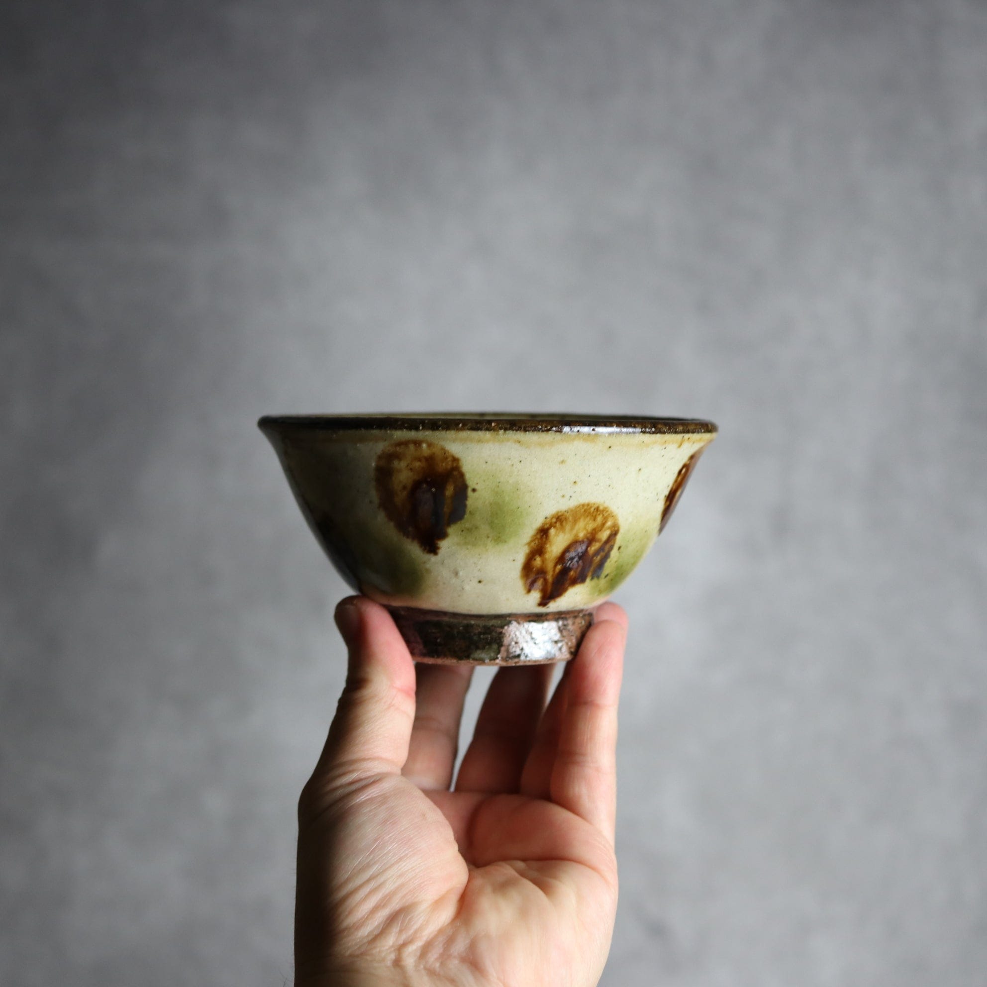 4寸マカイ 緑 茶 ドット やちむん 陶器 陶芸こまがた