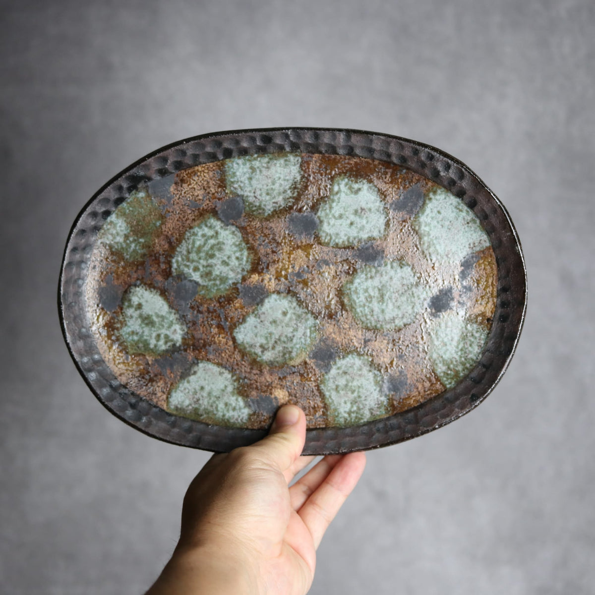 オーバルリム皿1 黒シリーズ やちむん 陶器 sui